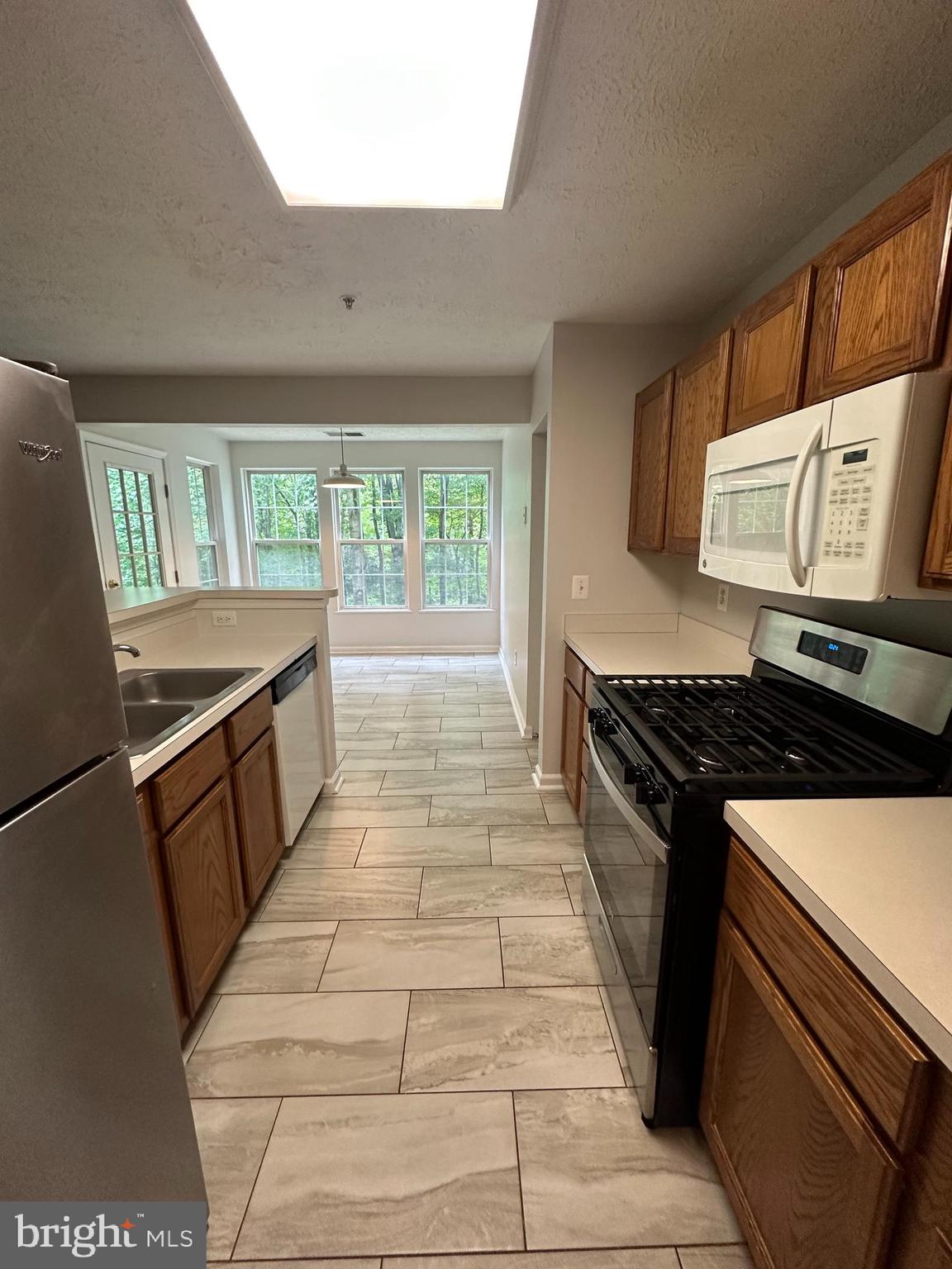 RIDGEVIEW CODM - Residential Lease