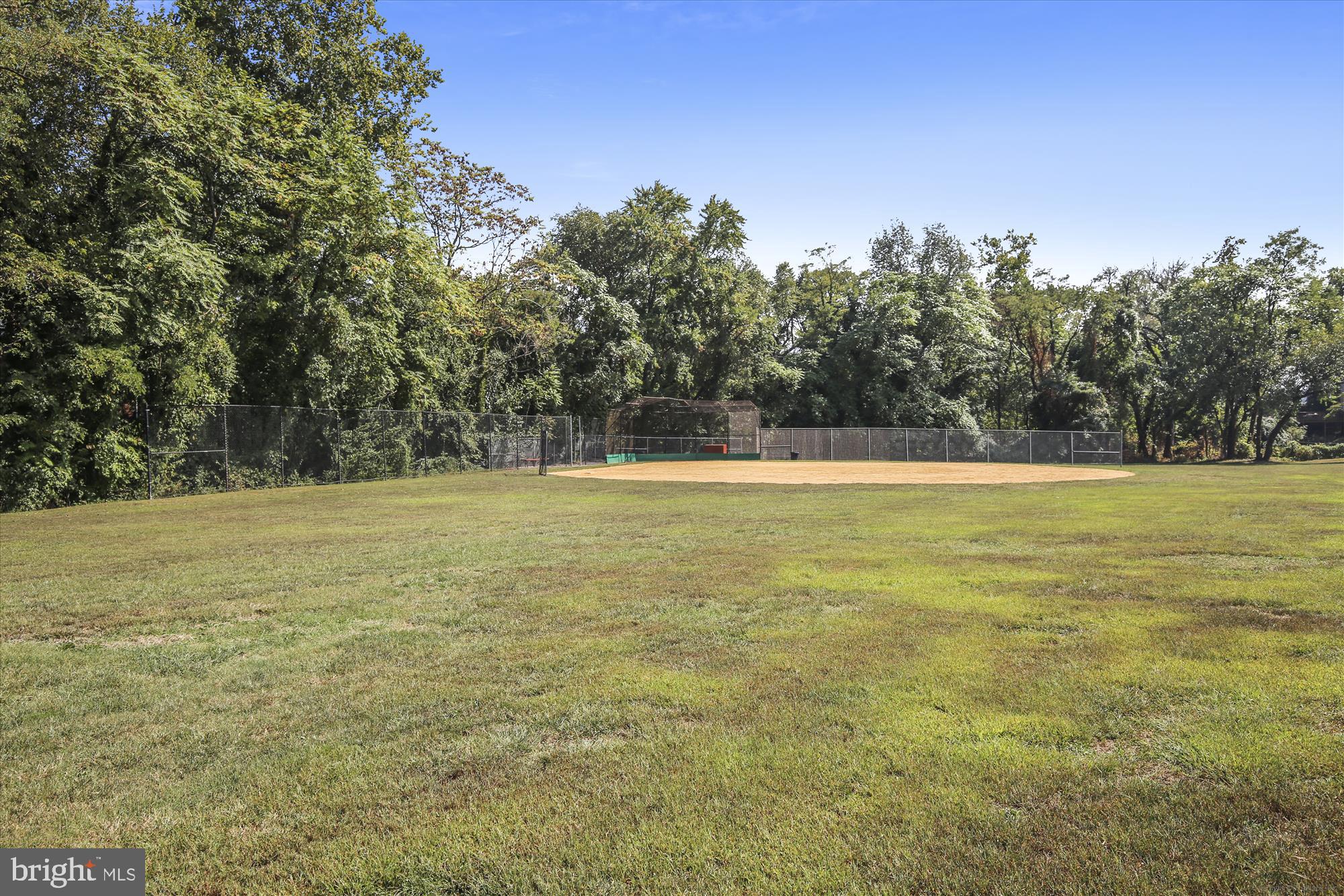 SEMINARY WALK - Residential