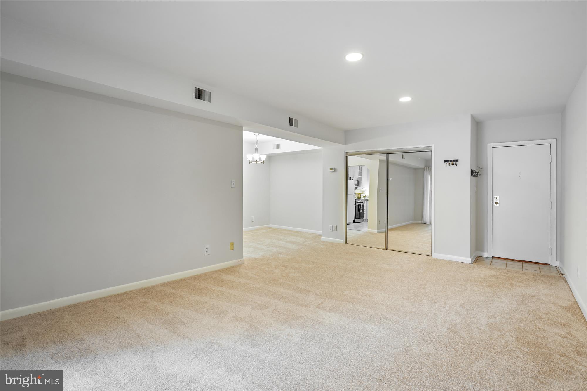 SEMINARY WALK - Residential