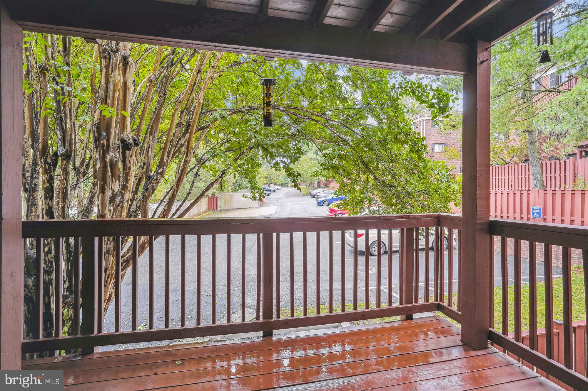 SEMINARY WALK - Residential