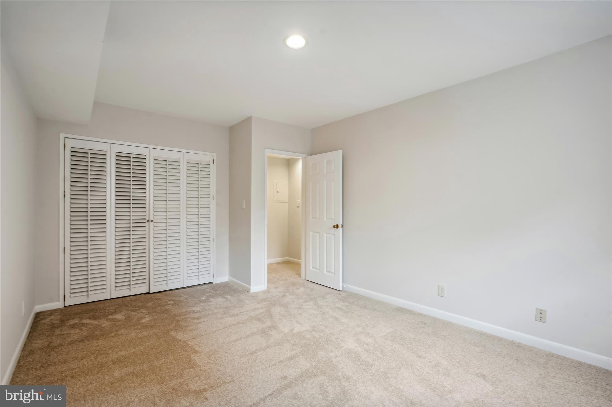 SEMINARY WALK - Residential