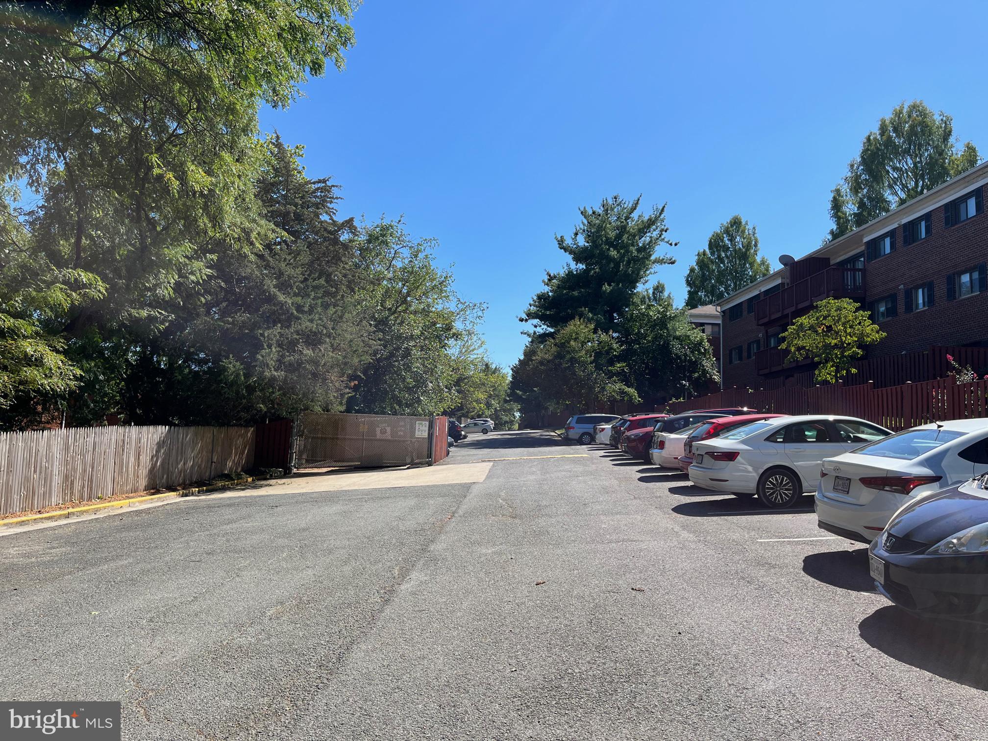 SEMINARY WALK - Residential