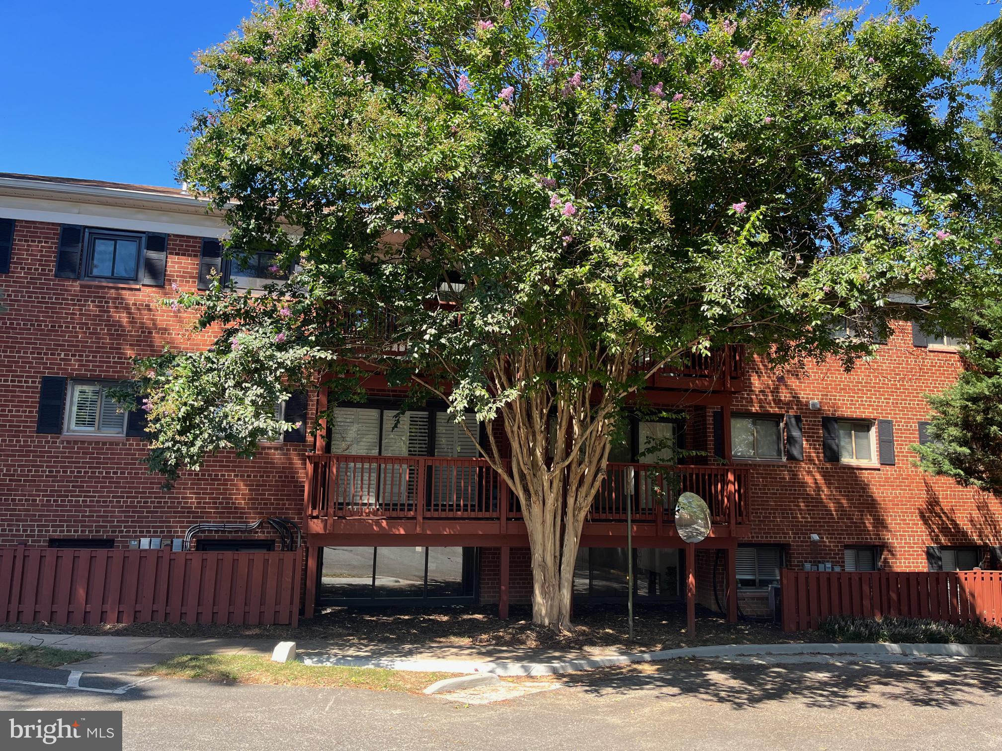 SEMINARY WALK - Residential