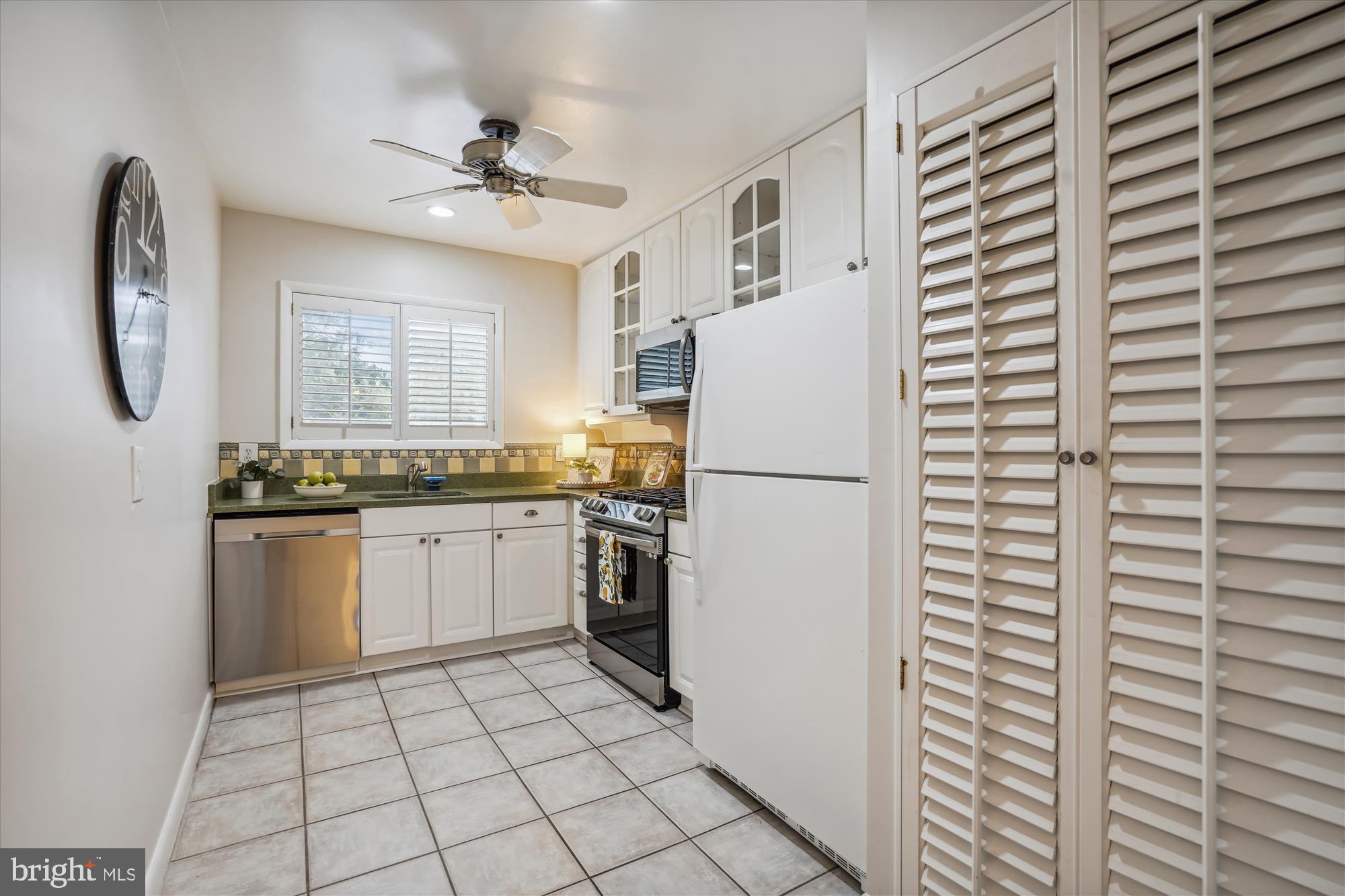 SEMINARY WALK - Residential