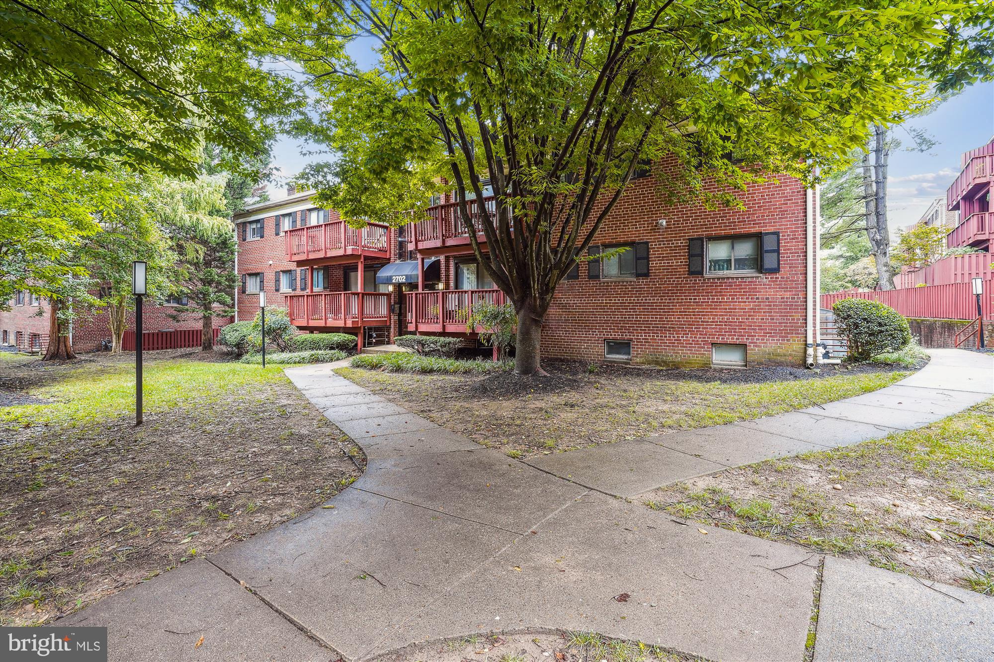 SEMINARY WALK - Residential