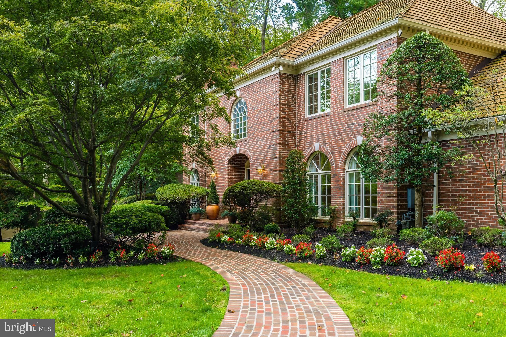 GEORGETOWN PLACE - Residential Lease