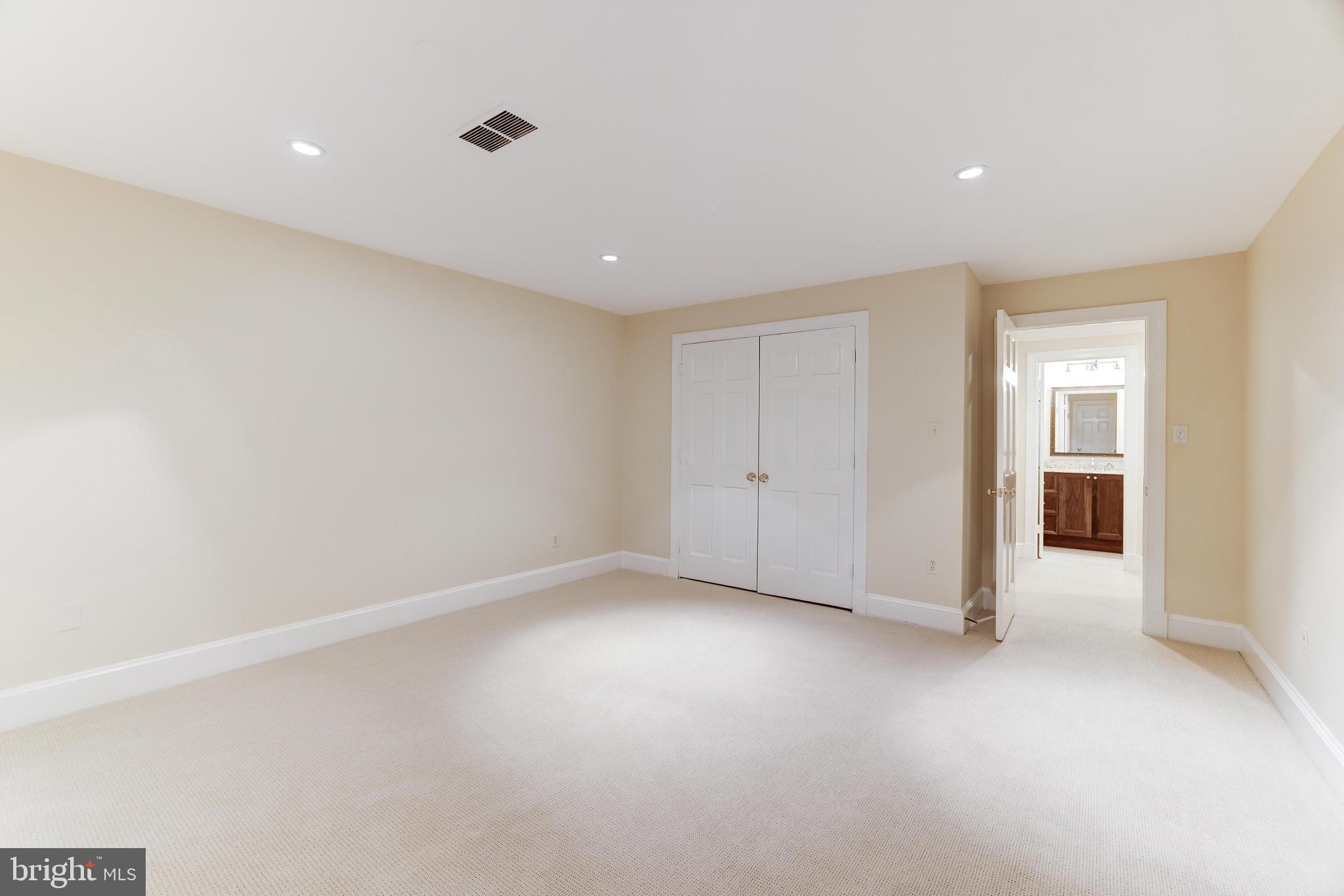 GEORGETOWN PLACE - Residential Lease