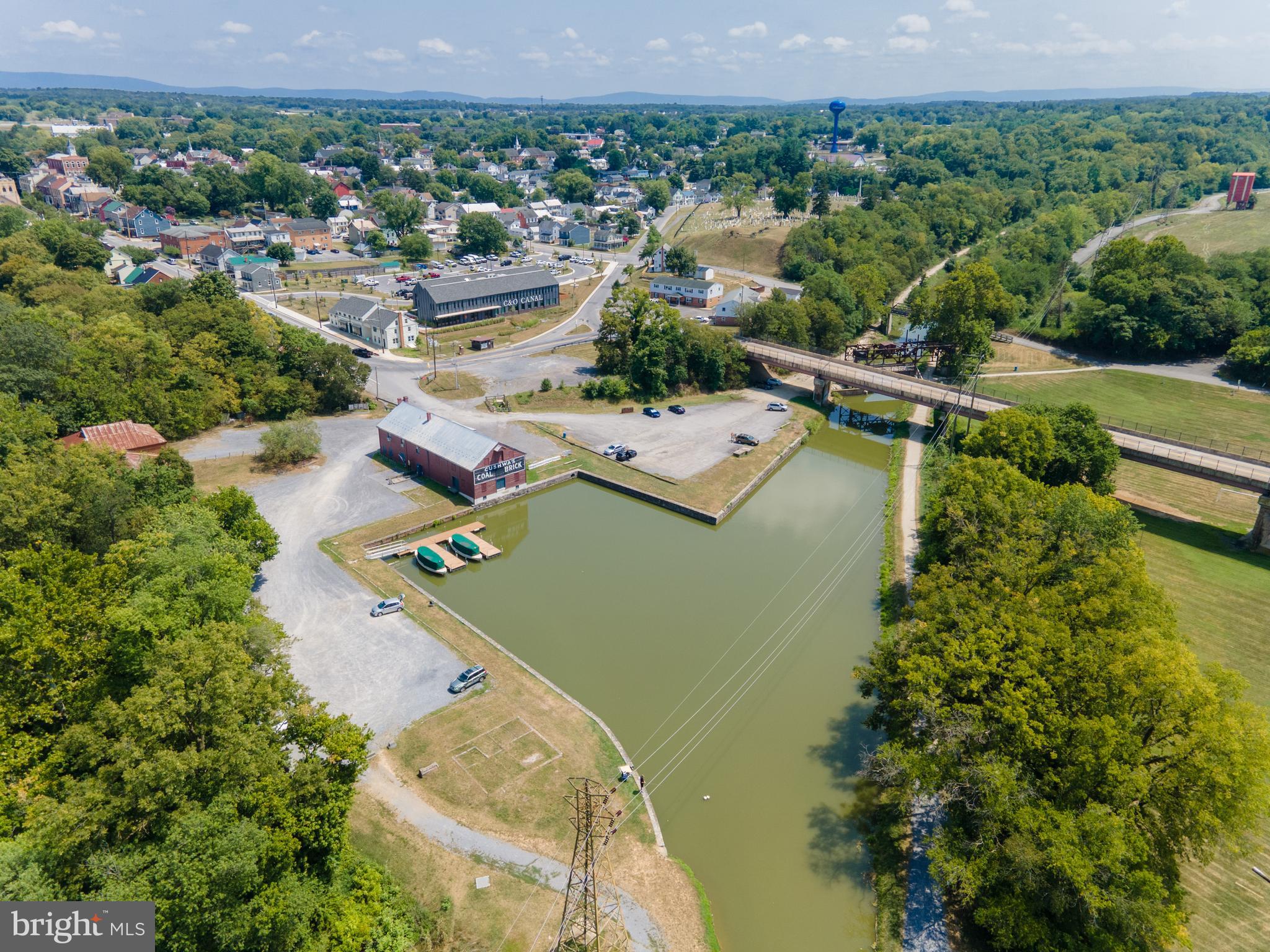 WILLIAMSPORT - Residential