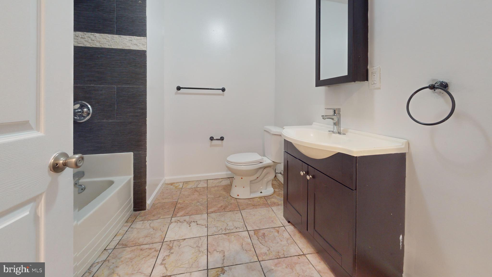 PHILADELPHIA - Residential Lease