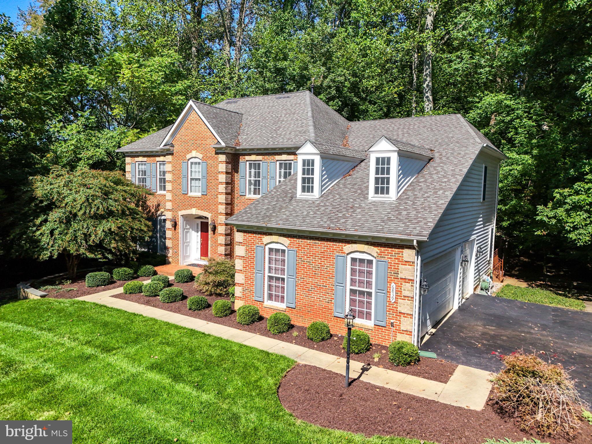 BROOKSIDE - Residential