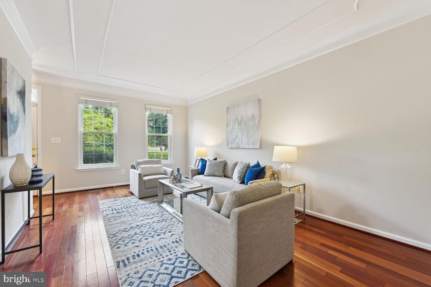 RESTON - Residential