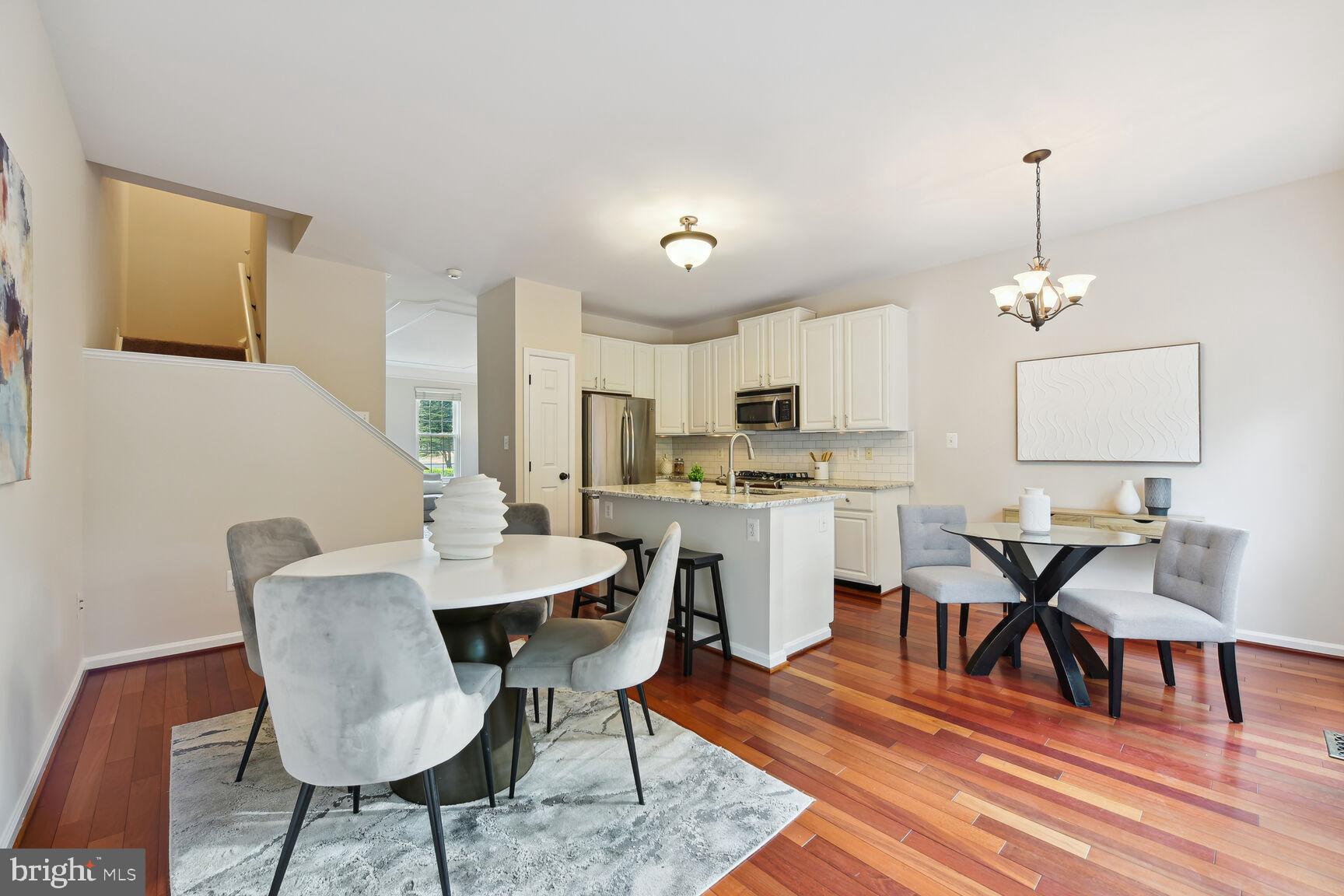 RESTON - Residential