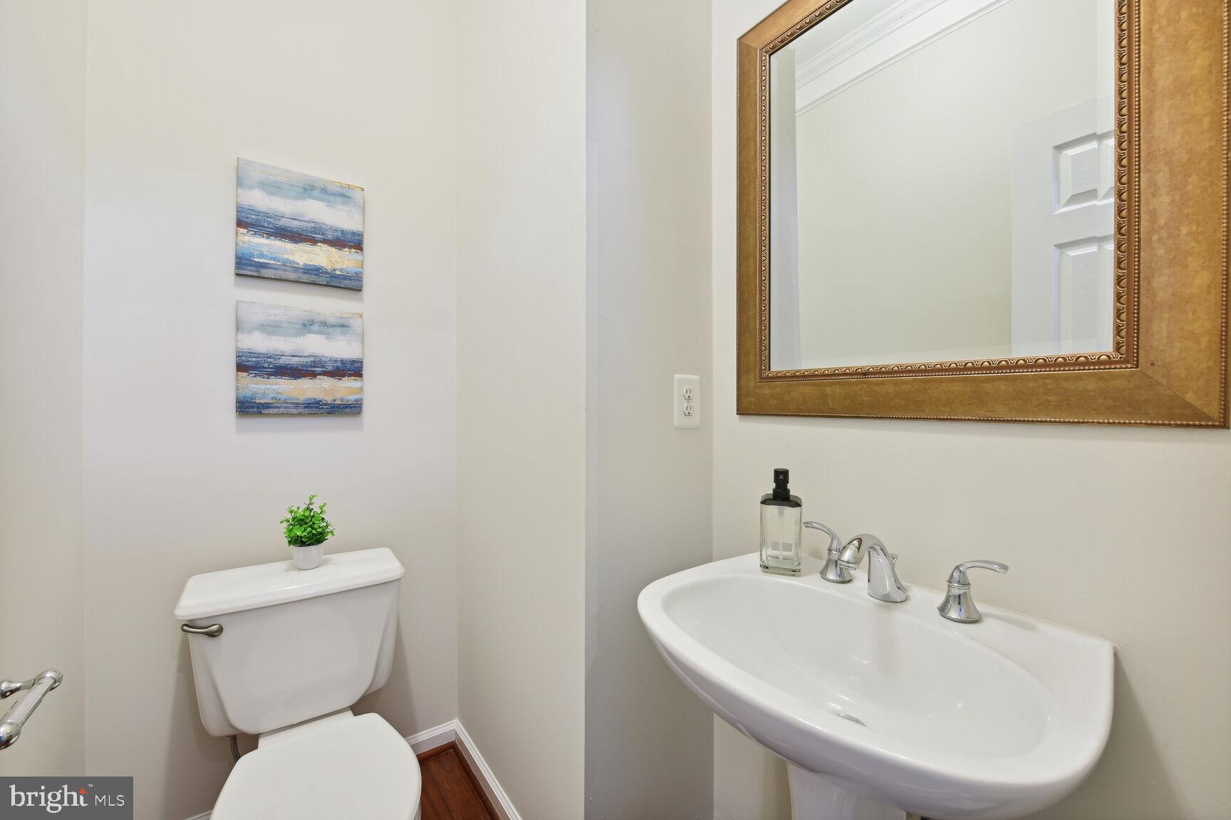 RESTON - Residential