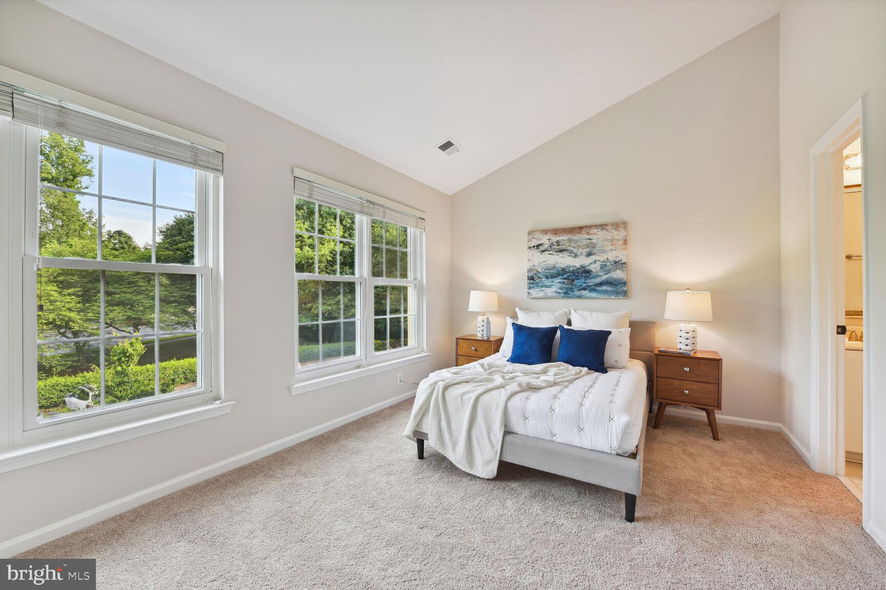 RESTON - Residential