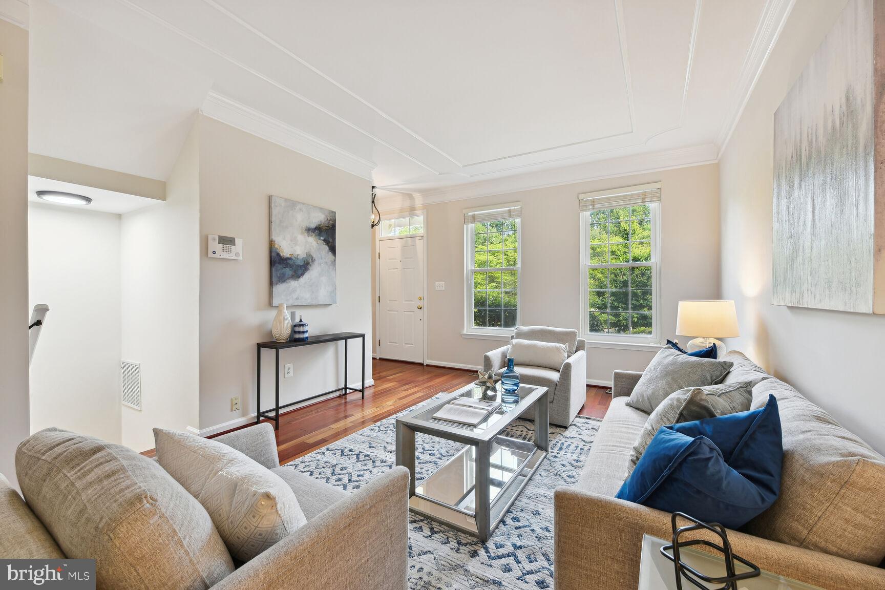 RESTON - Residential