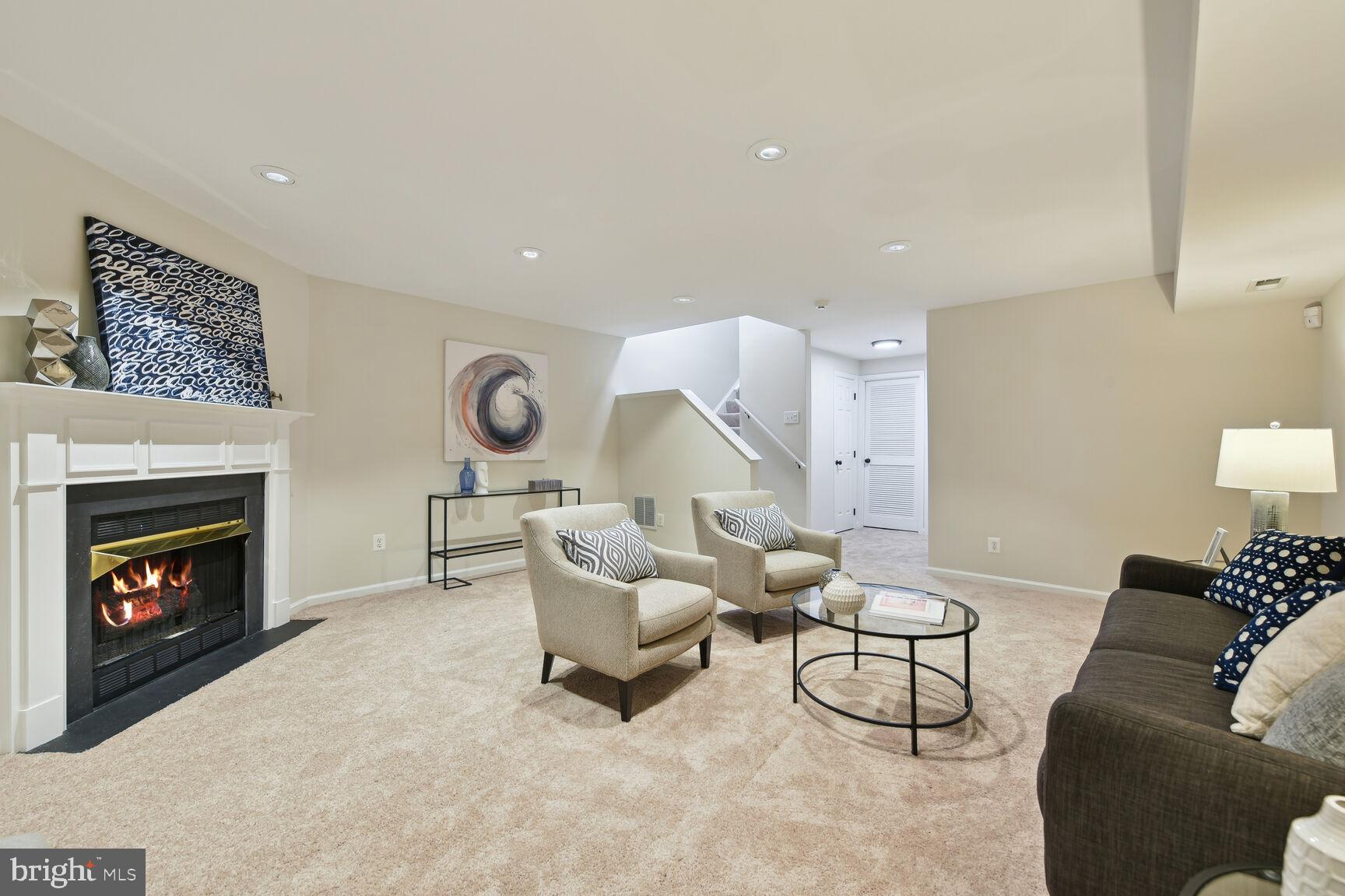 RESTON - Residential