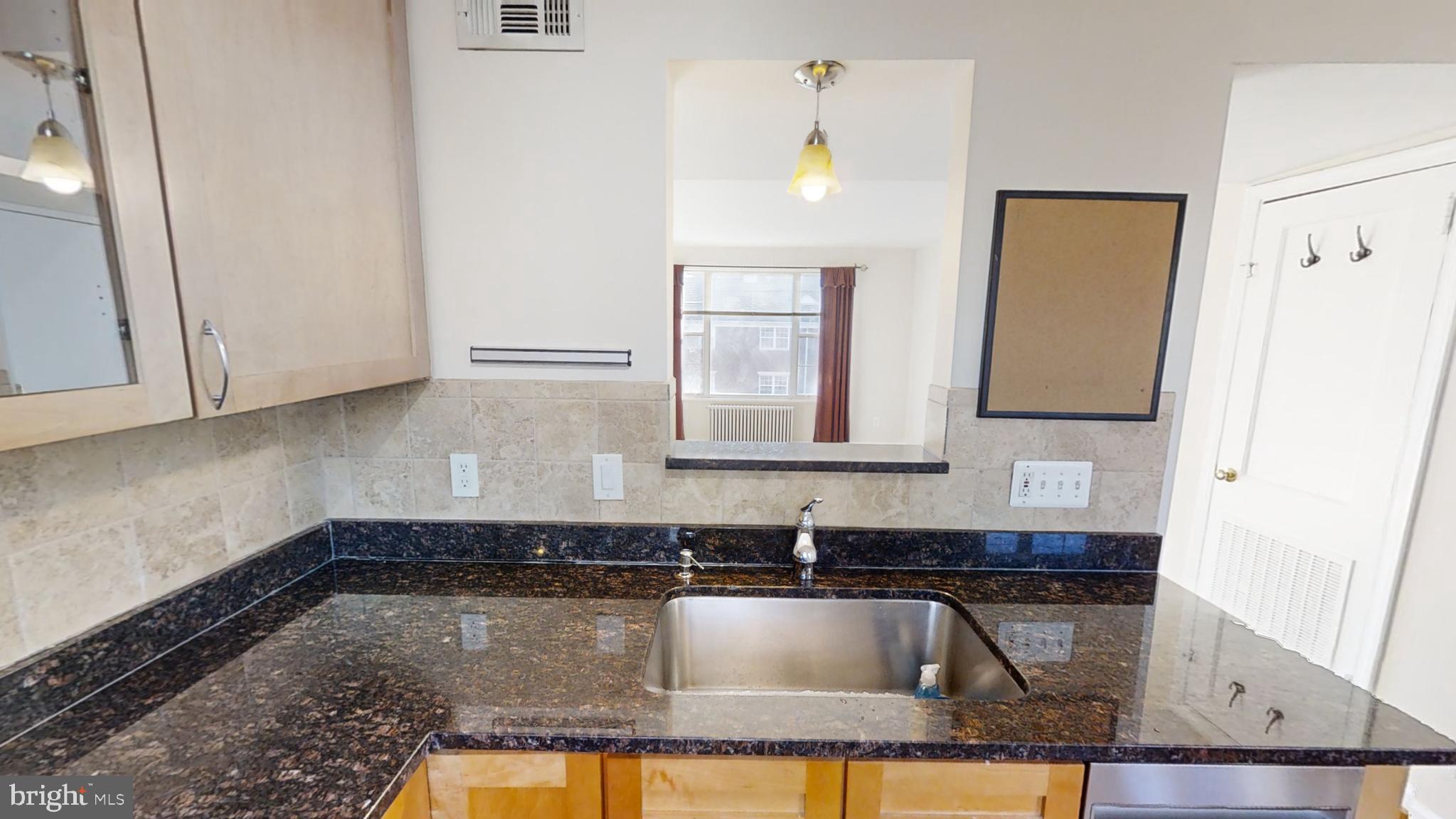 ROSSLYN HEIGHTS - Residential