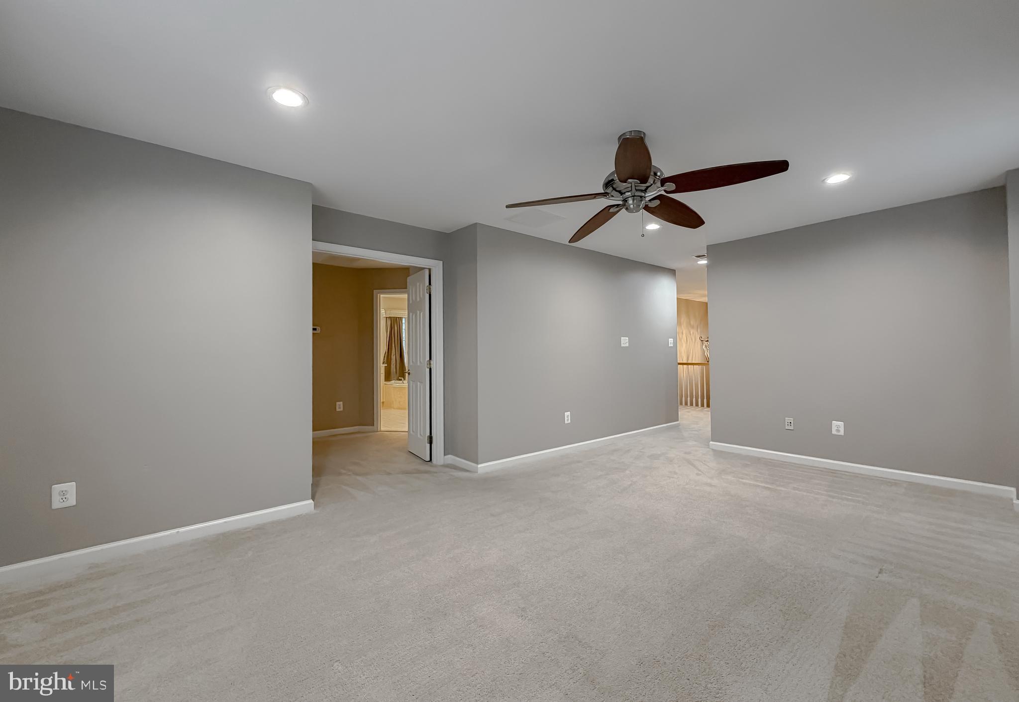 DAHLIA PARK OF WILDEWOOD - Residential