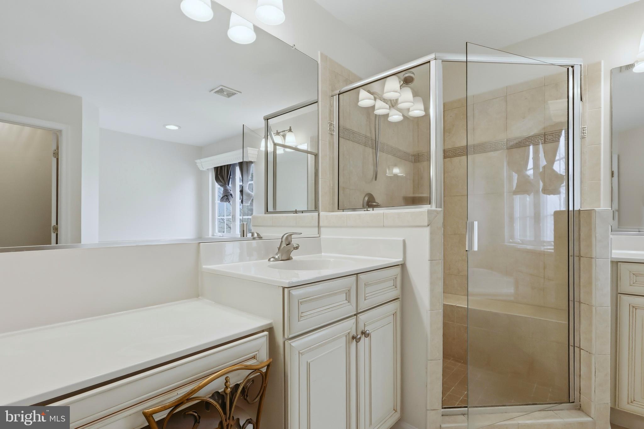 DAHLIA PARK OF WILDEWOOD - Residential