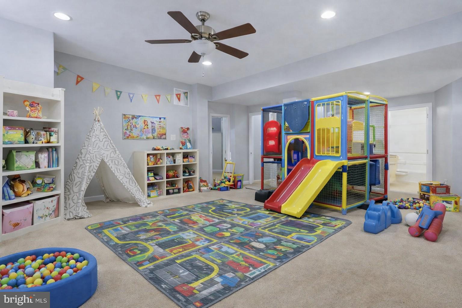 DAHLIA PARK OF WILDEWOOD - Residential