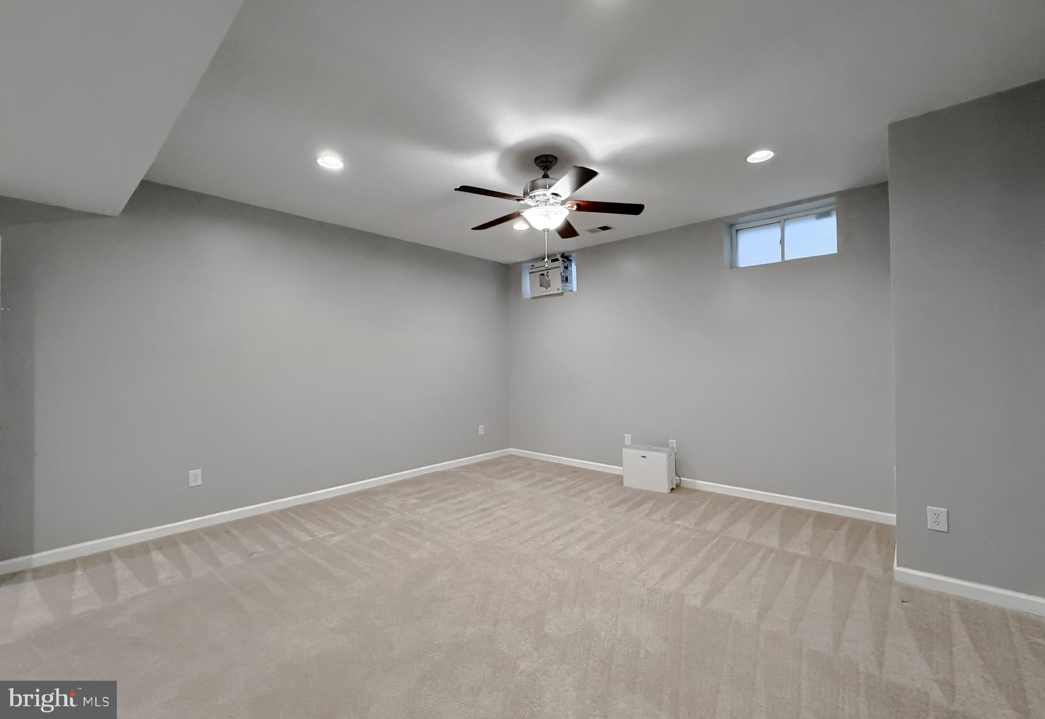 DAHLIA PARK OF WILDEWOOD - Residential