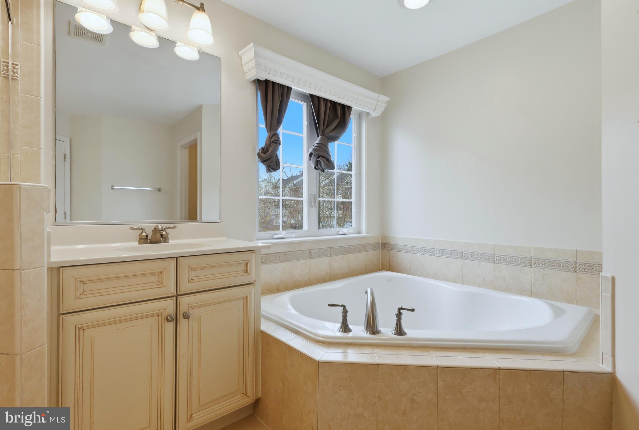 DAHLIA PARK OF WILDEWOOD - Residential