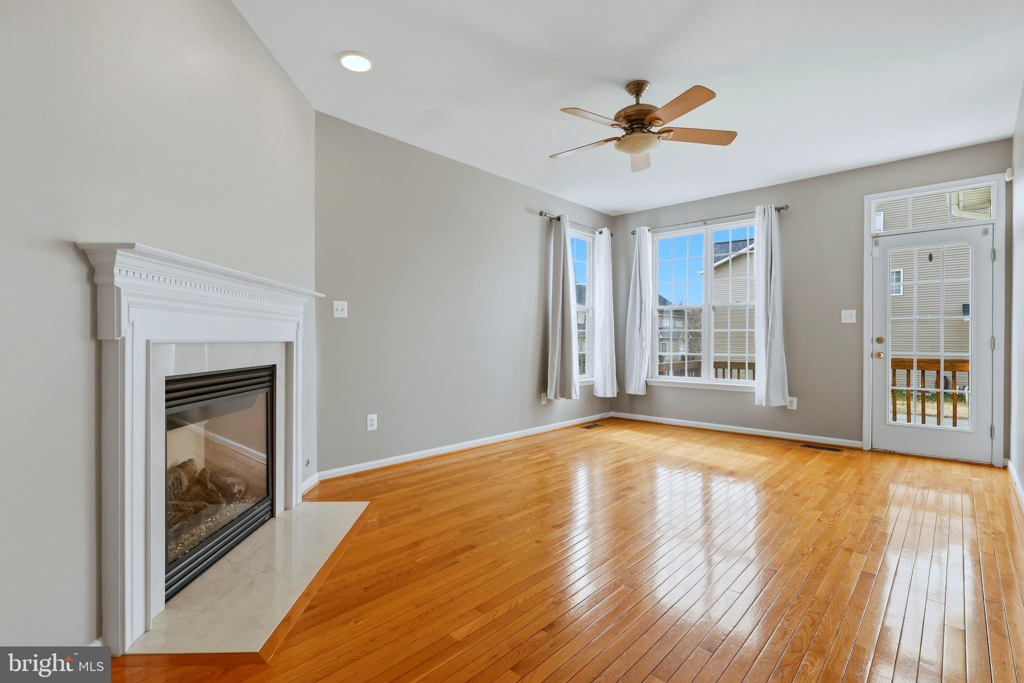 DAHLIA PARK OF WILDEWOOD - Residential