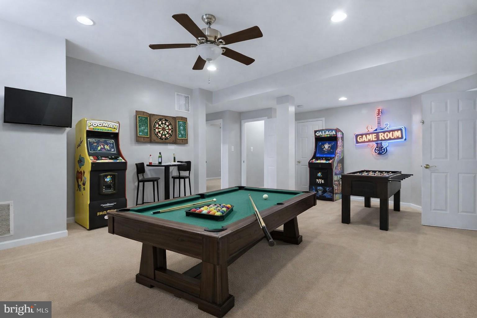 DAHLIA PARK OF WILDEWOOD - Residential