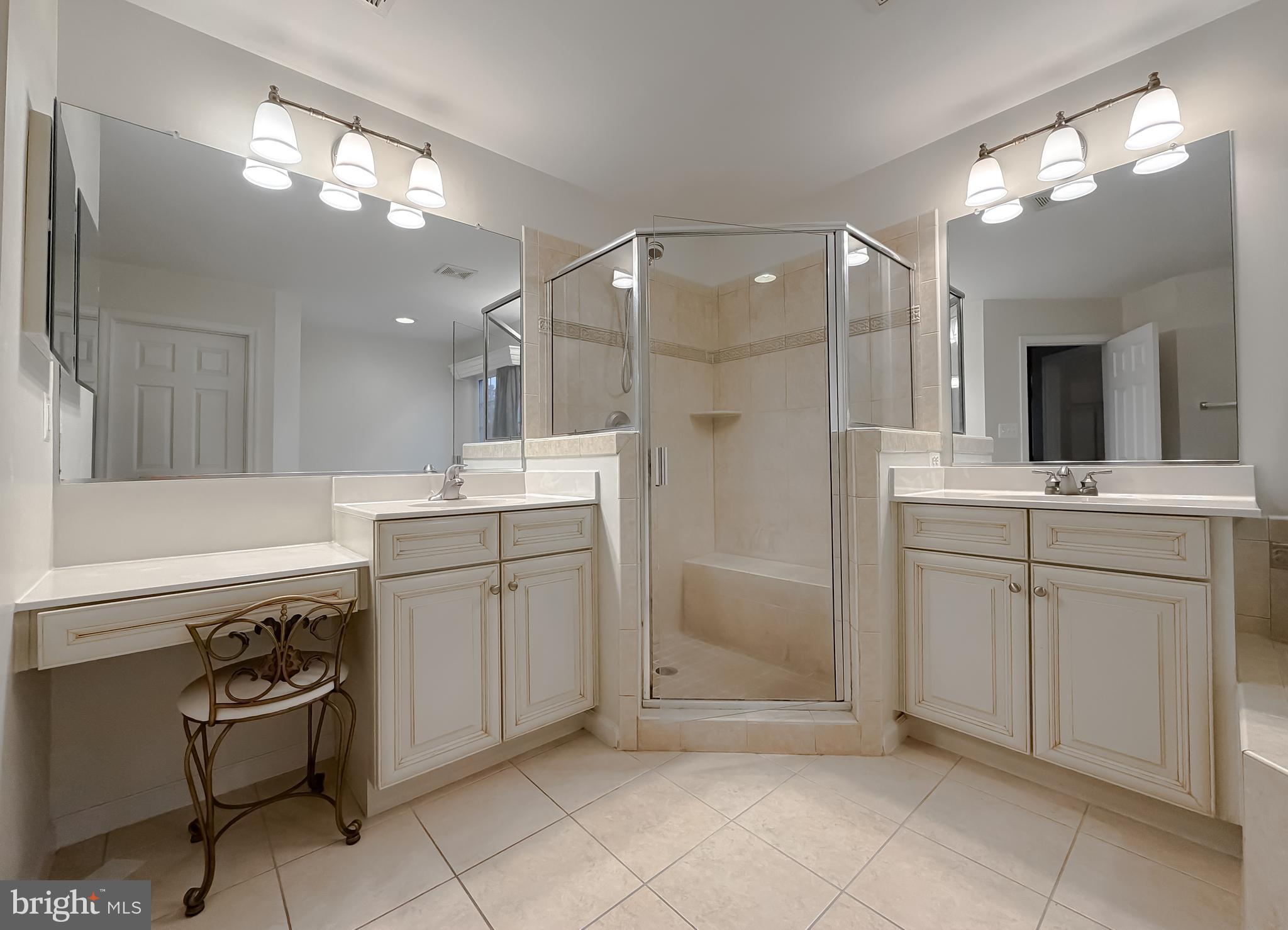 DAHLIA PARK OF WILDEWOOD - Residential