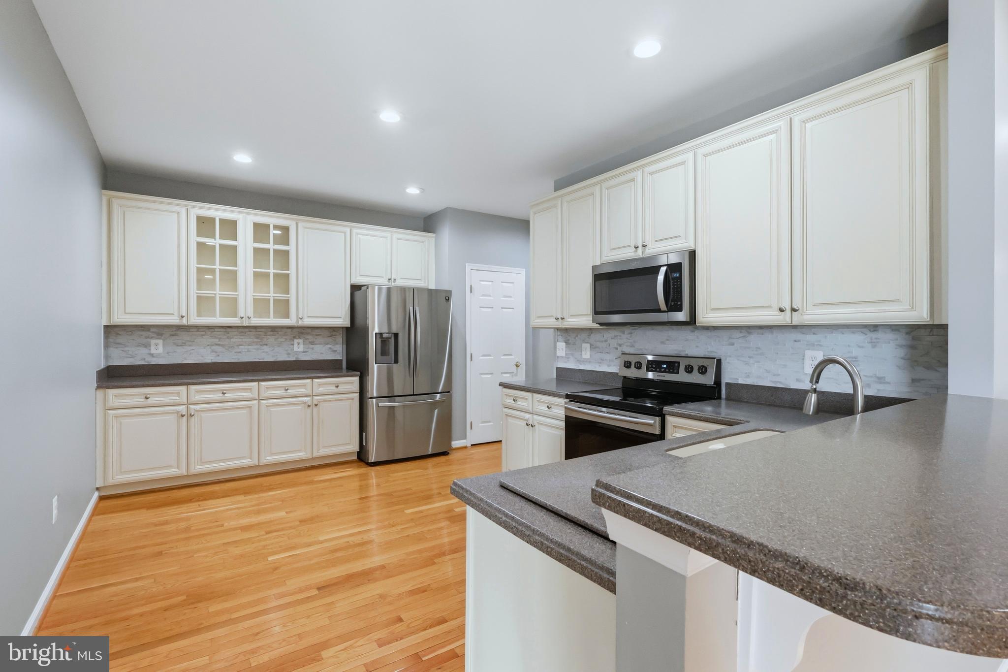 DAHLIA PARK OF WILDEWOOD - Residential