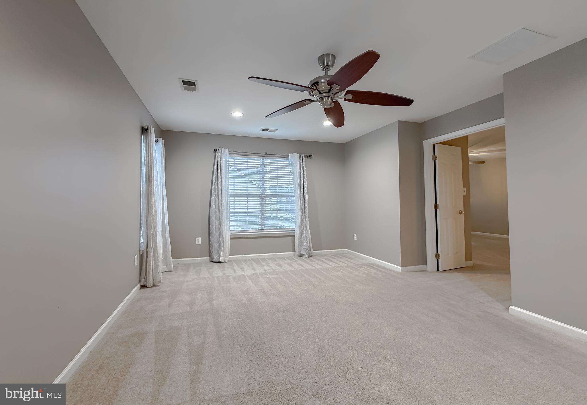 DAHLIA PARK OF WILDEWOOD - Residential