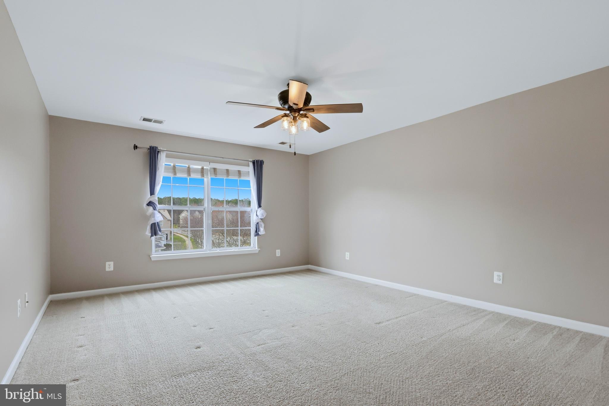 DAHLIA PARK OF WILDEWOOD - Residential