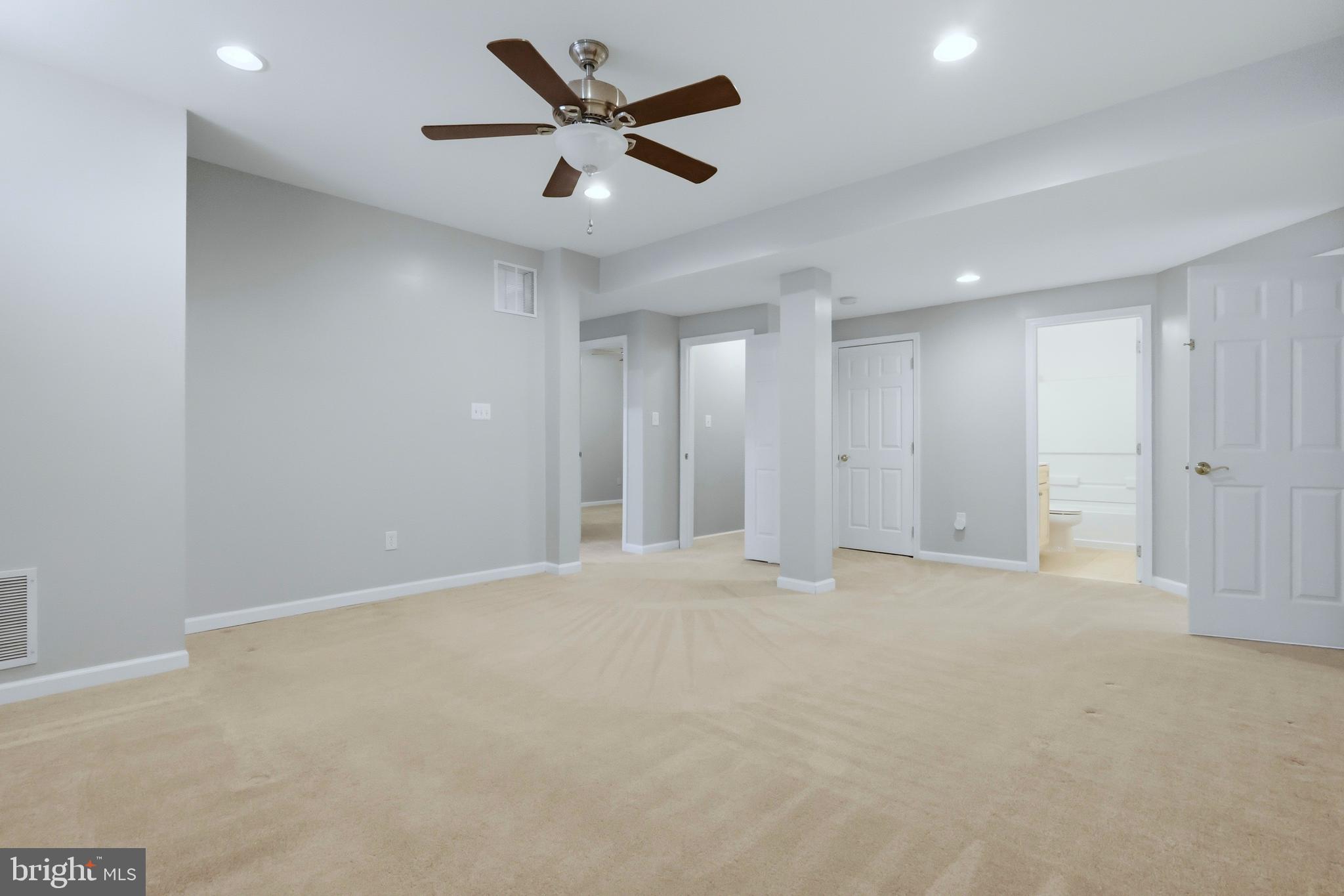 DAHLIA PARK OF WILDEWOOD - Residential