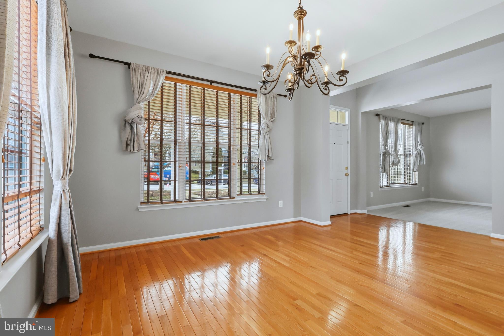 DAHLIA PARK OF WILDEWOOD - Residential