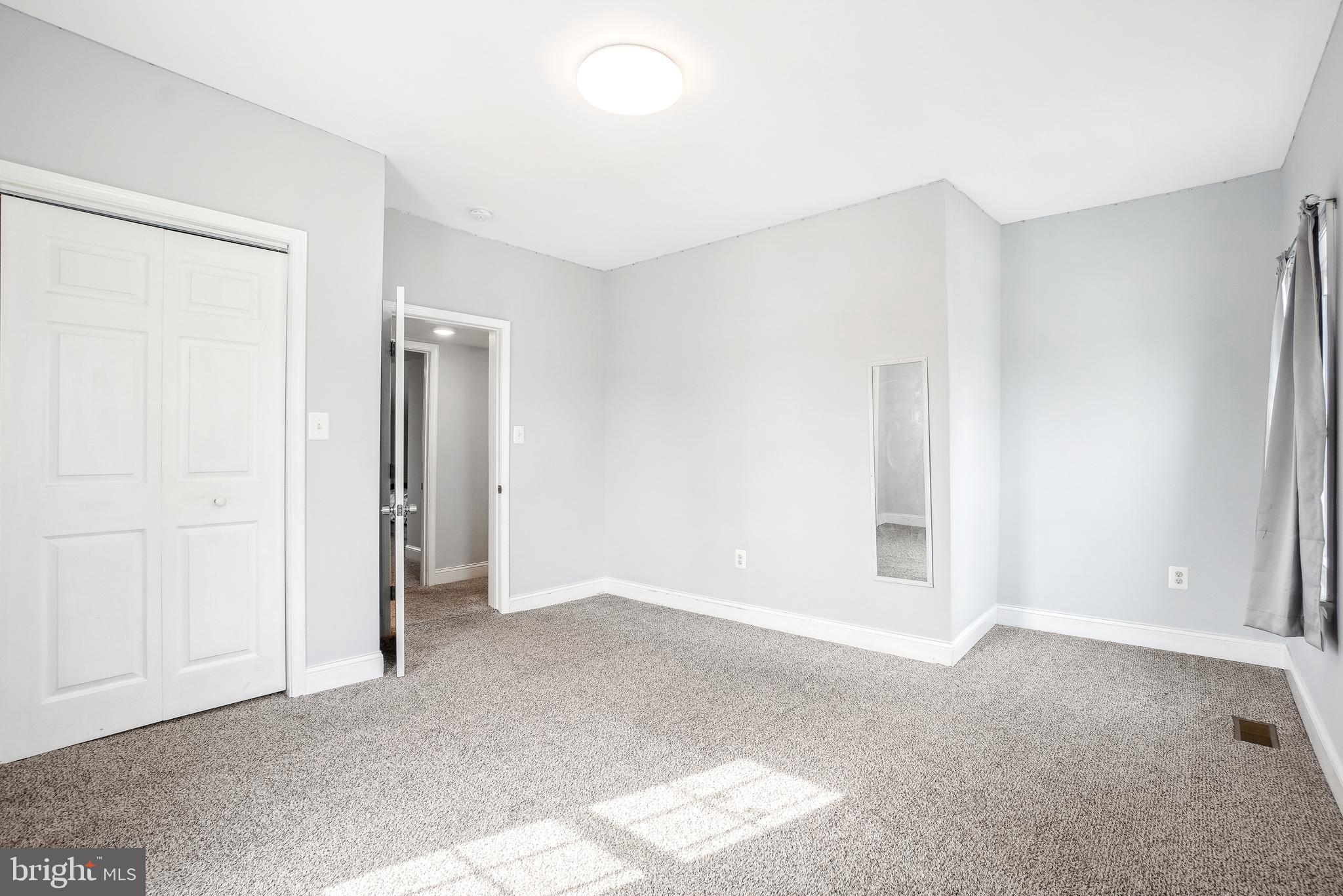 COLUMBIA PARK - Residential