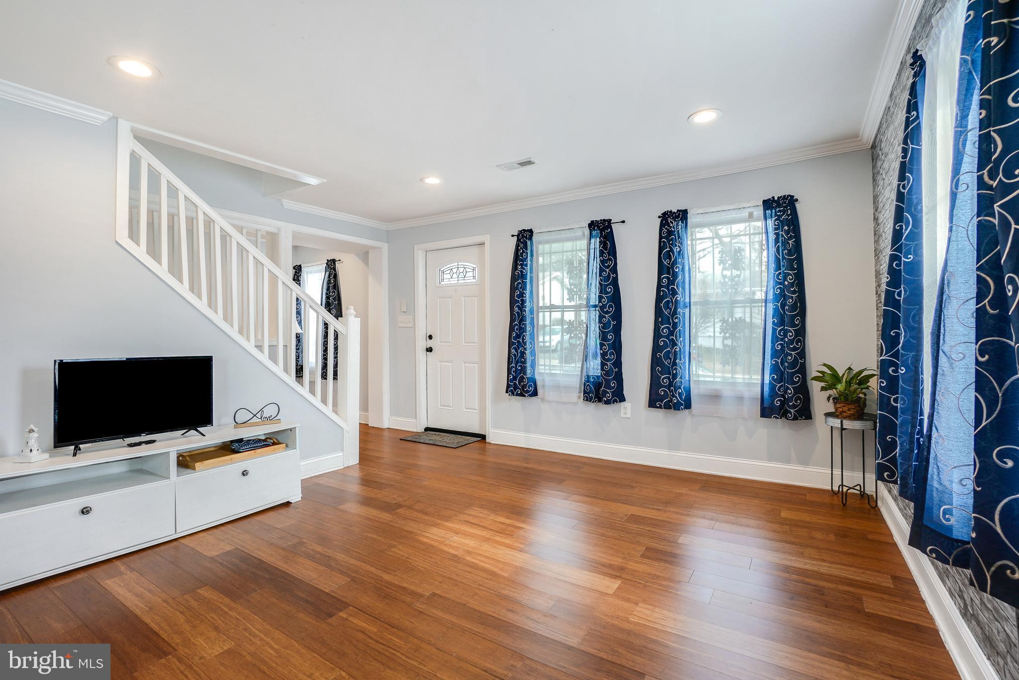 COLUMBIA PARK - Residential