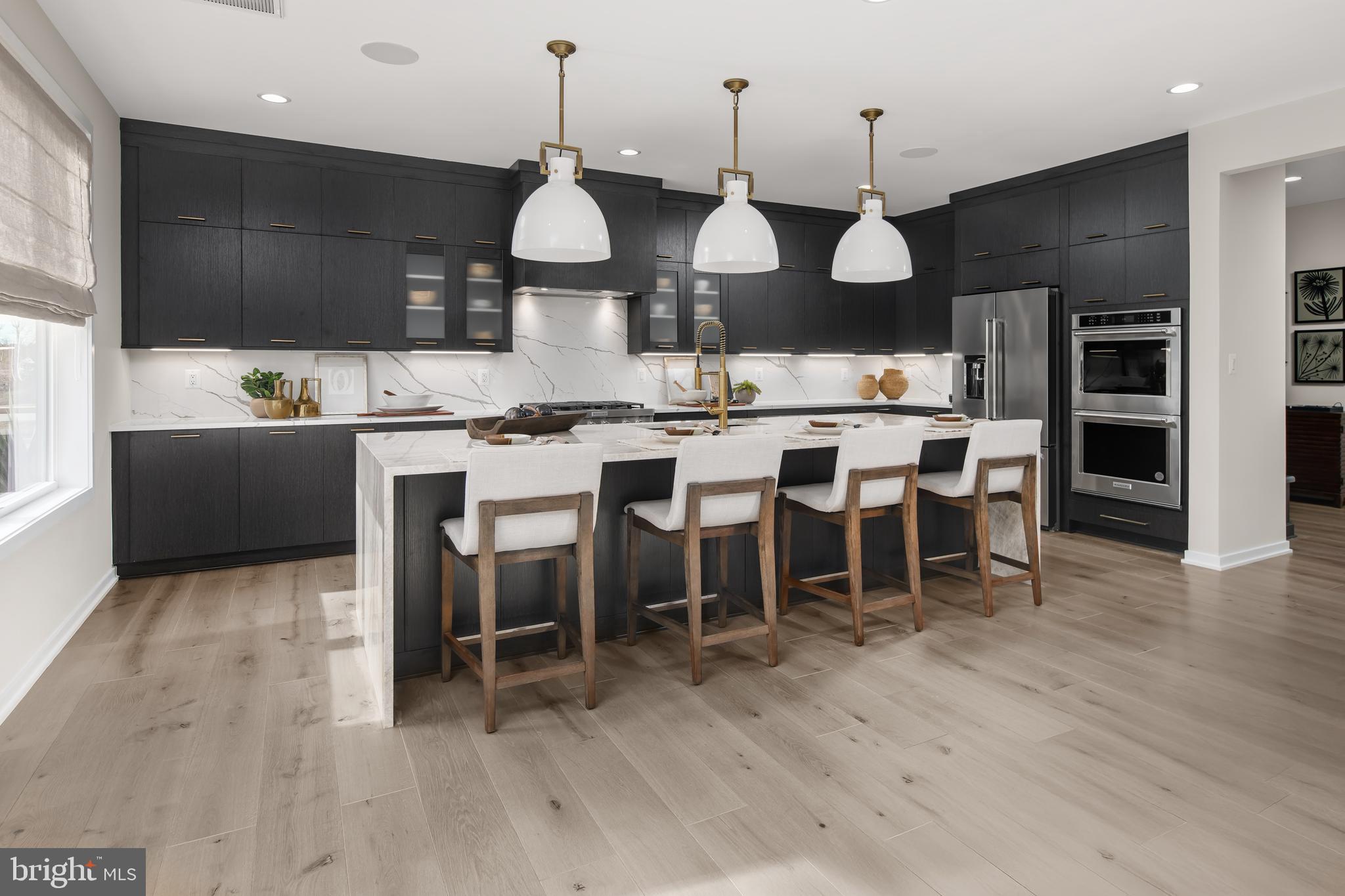 PARKSIDE VILLAGE - Residential