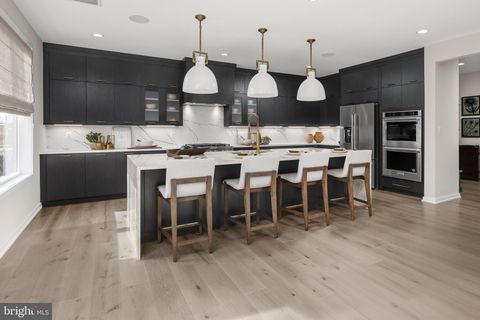 41696 OAK BEND COURT ALDIE VA 20105