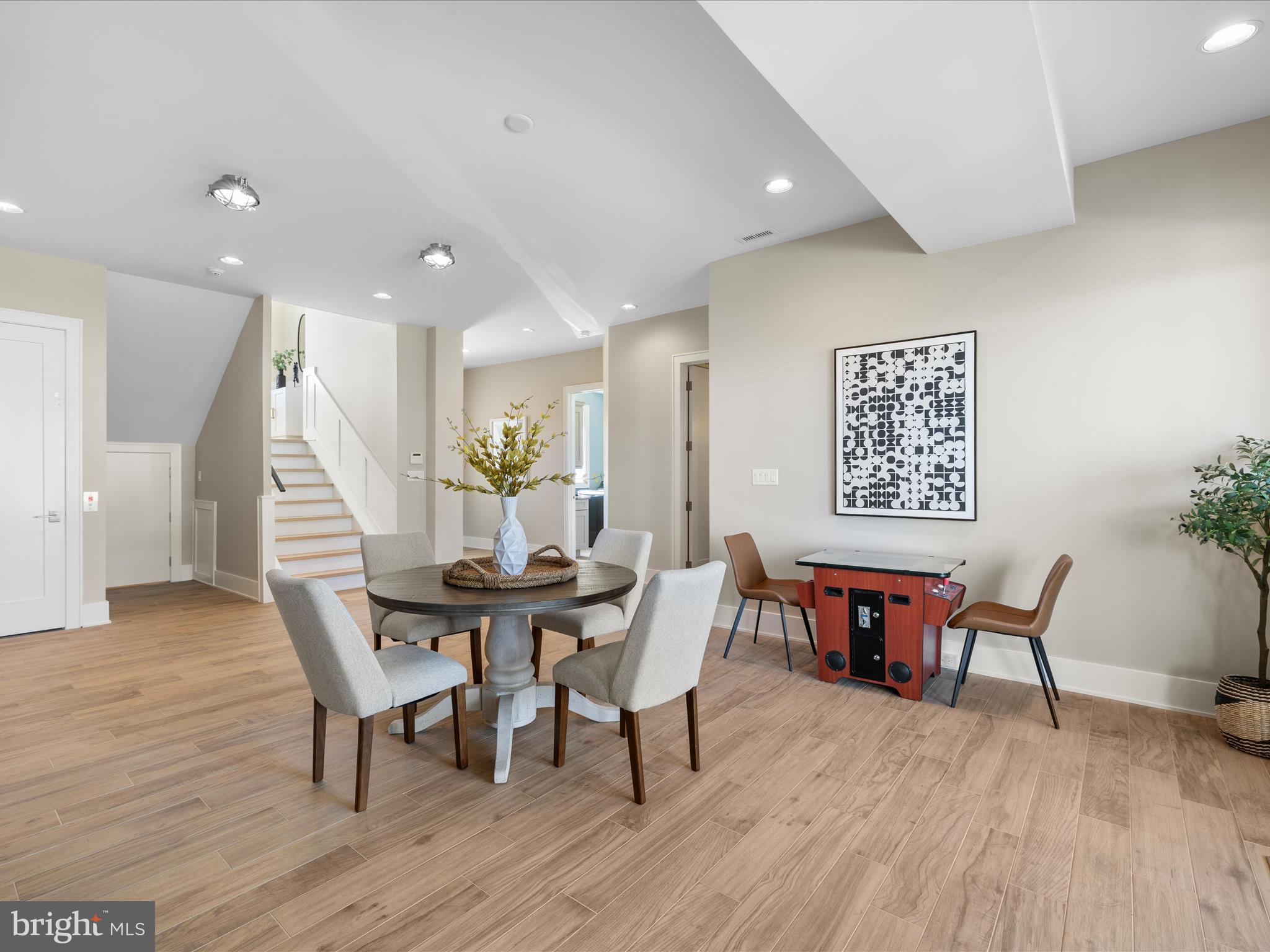 PENINSULA - Residential