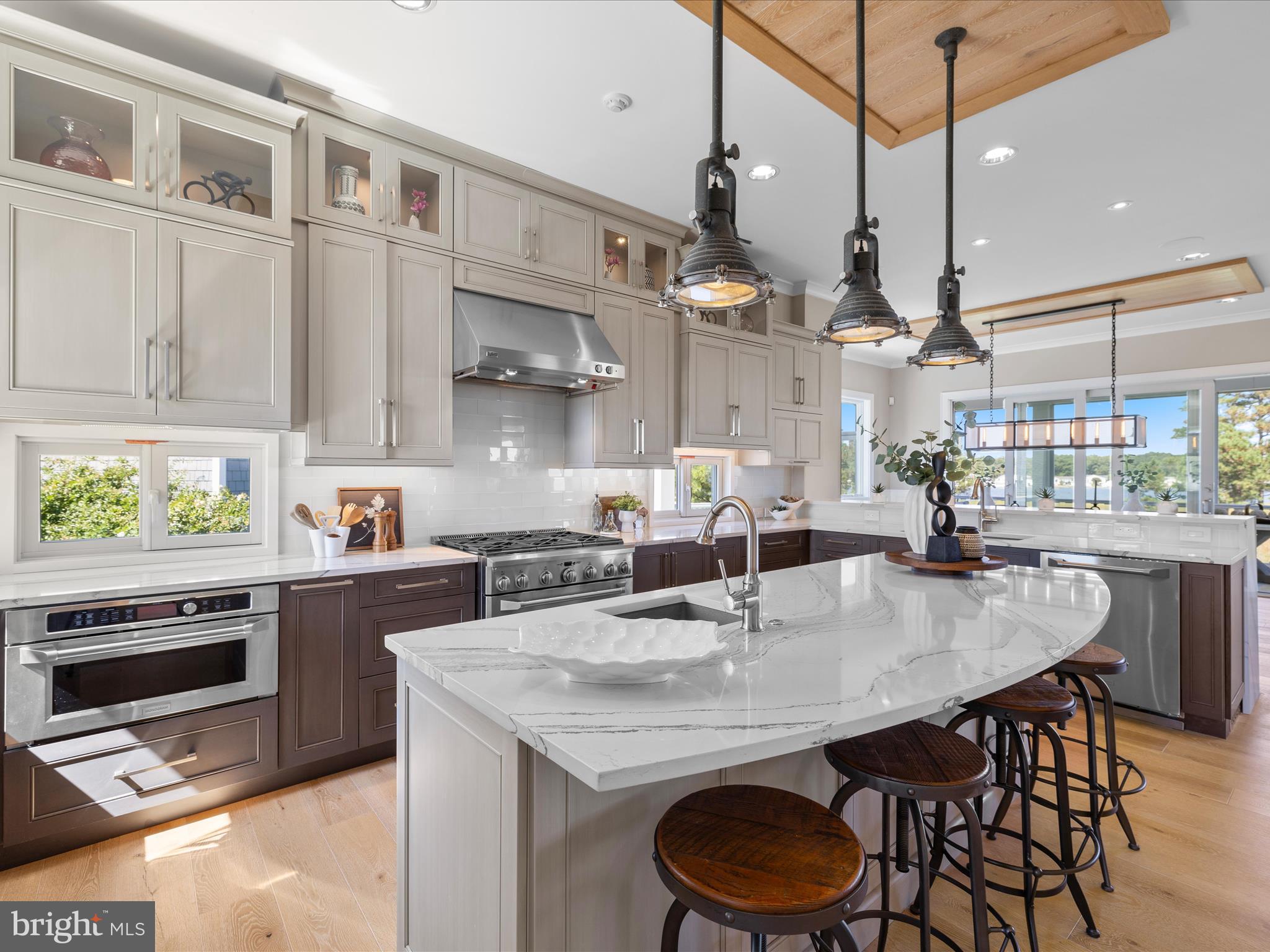 PENINSULA - Residential