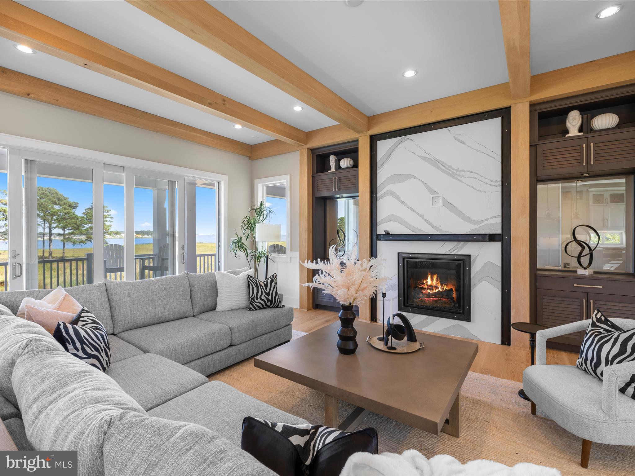 PENINSULA - Residential