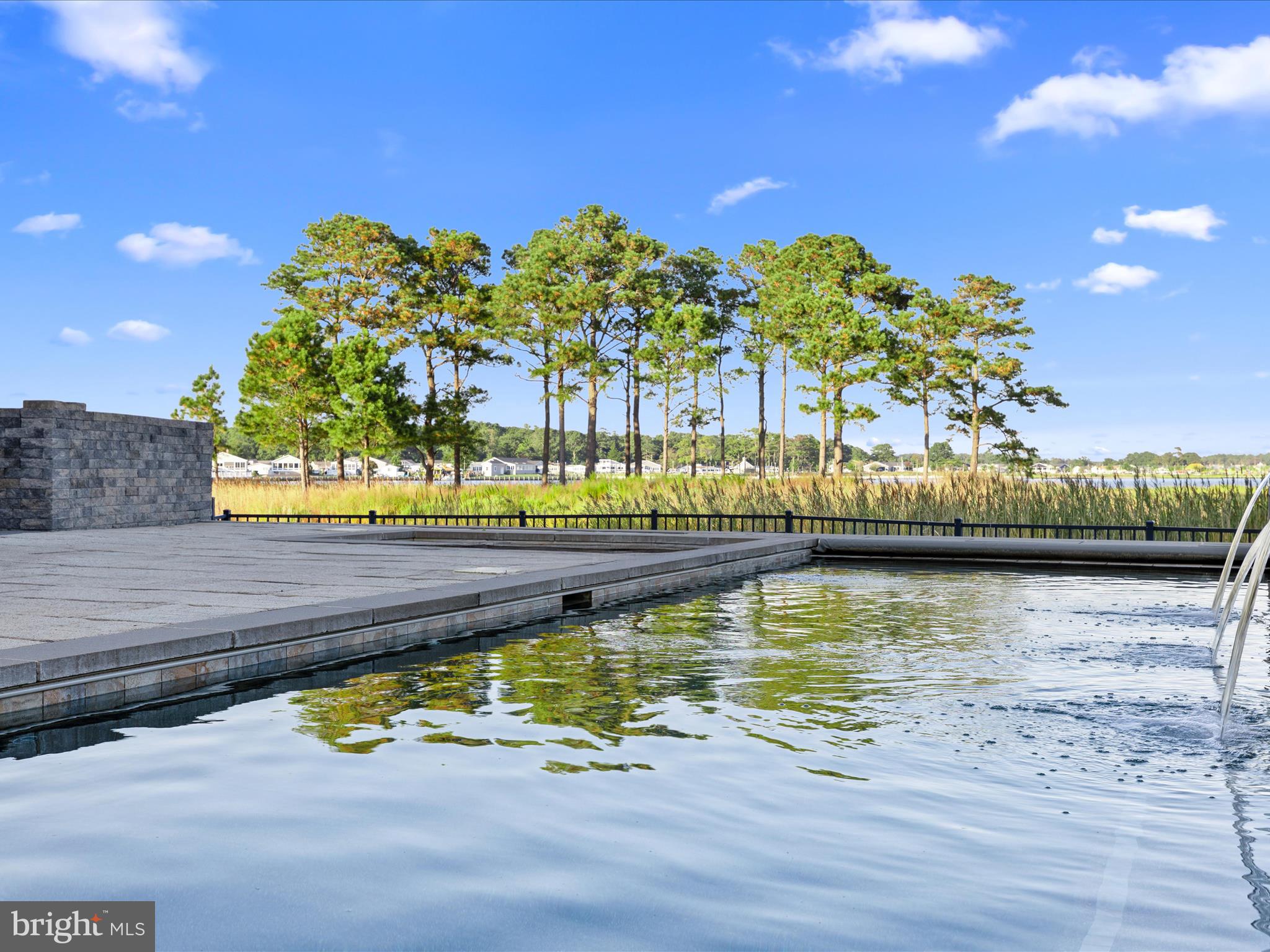 PENINSULA - Residential