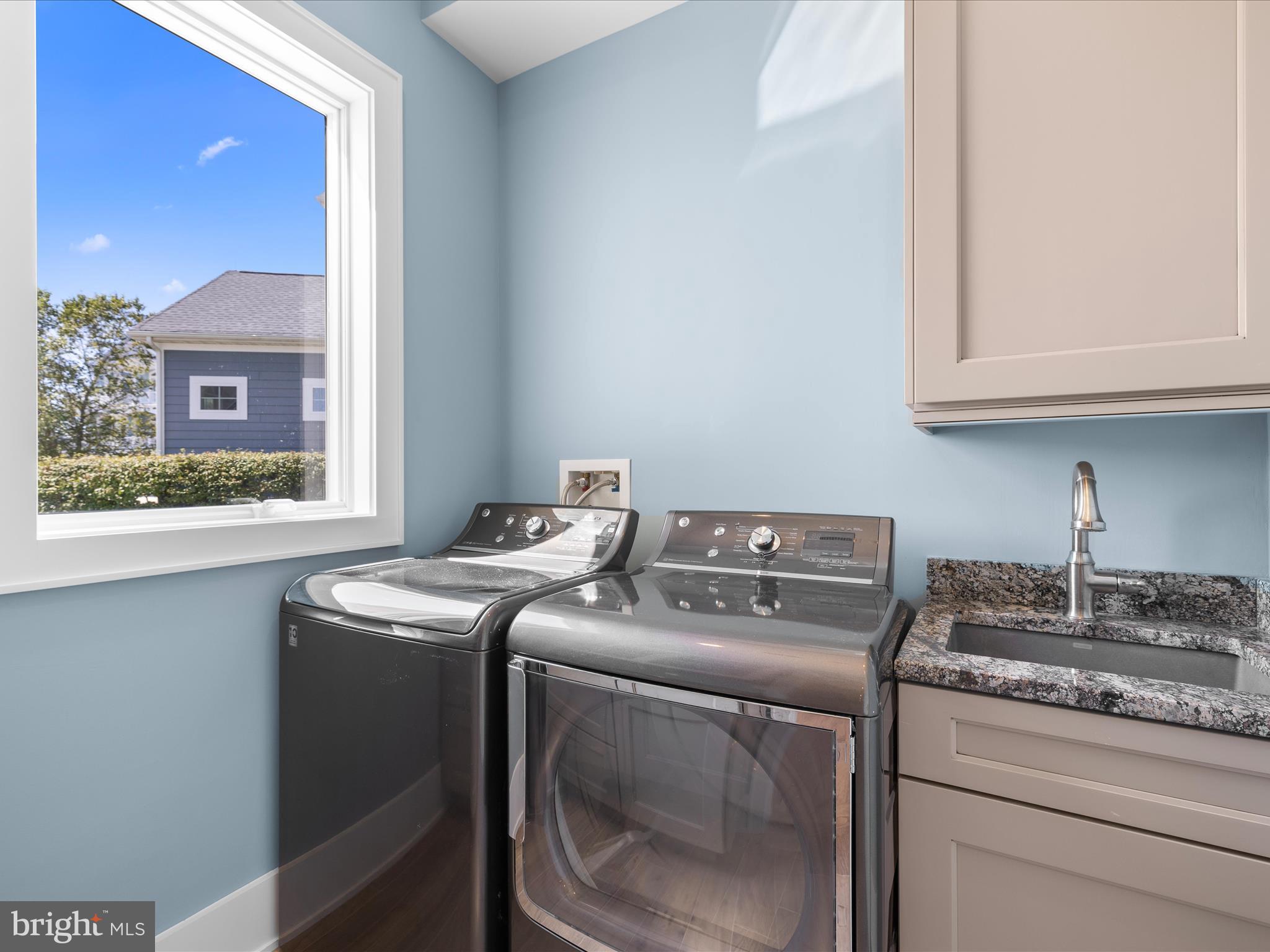 PENINSULA - Residential