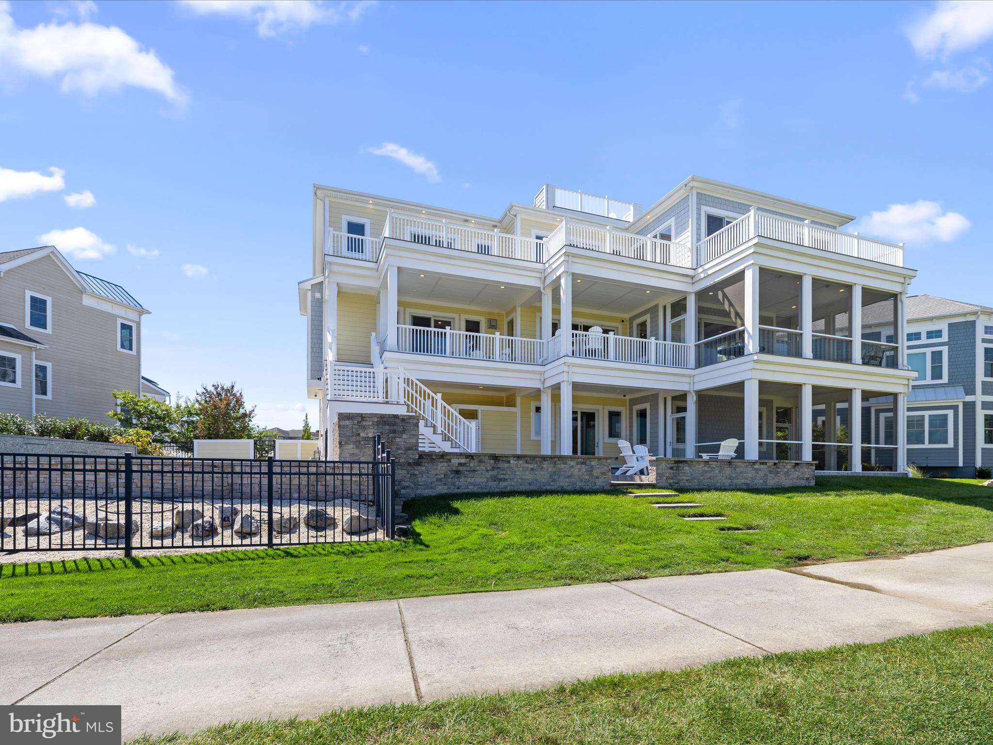 PENINSULA - Residential