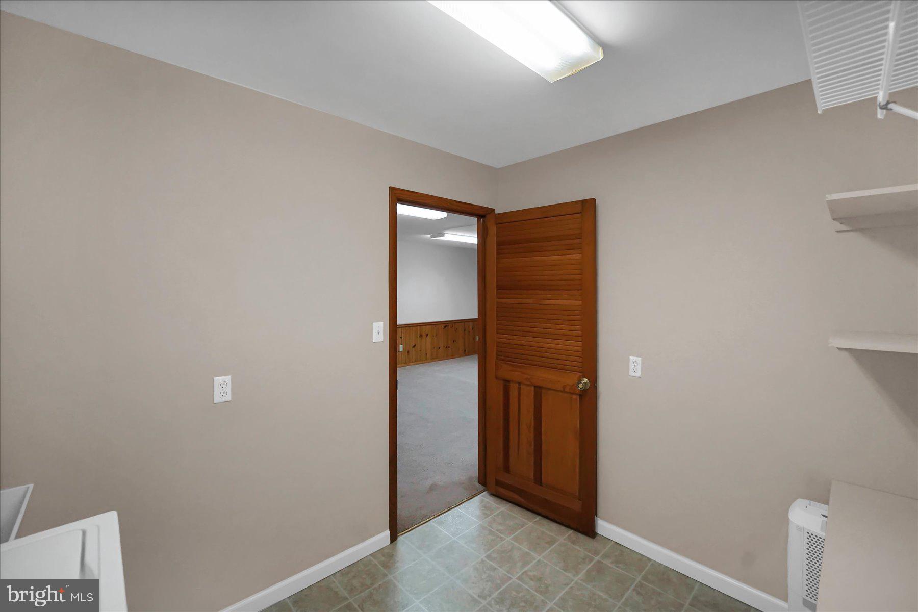 AARON VILLAGE - Residential