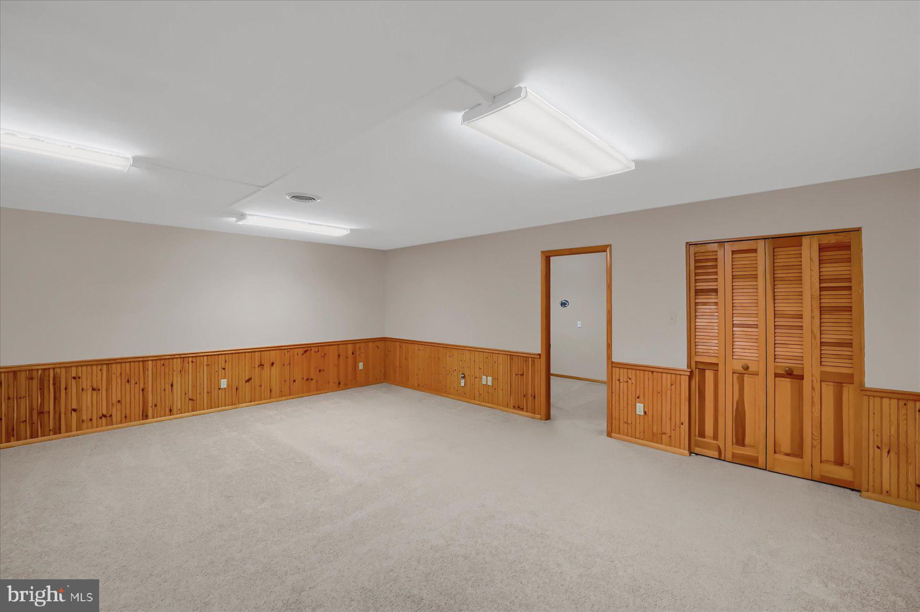 AARON VILLAGE - Residential