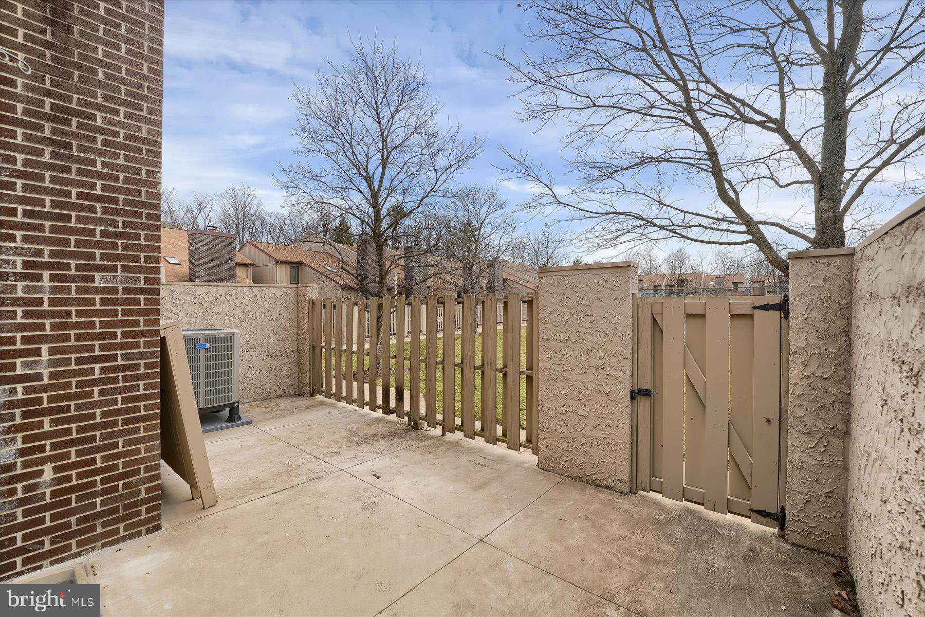 AARON VILLAGE - Residential