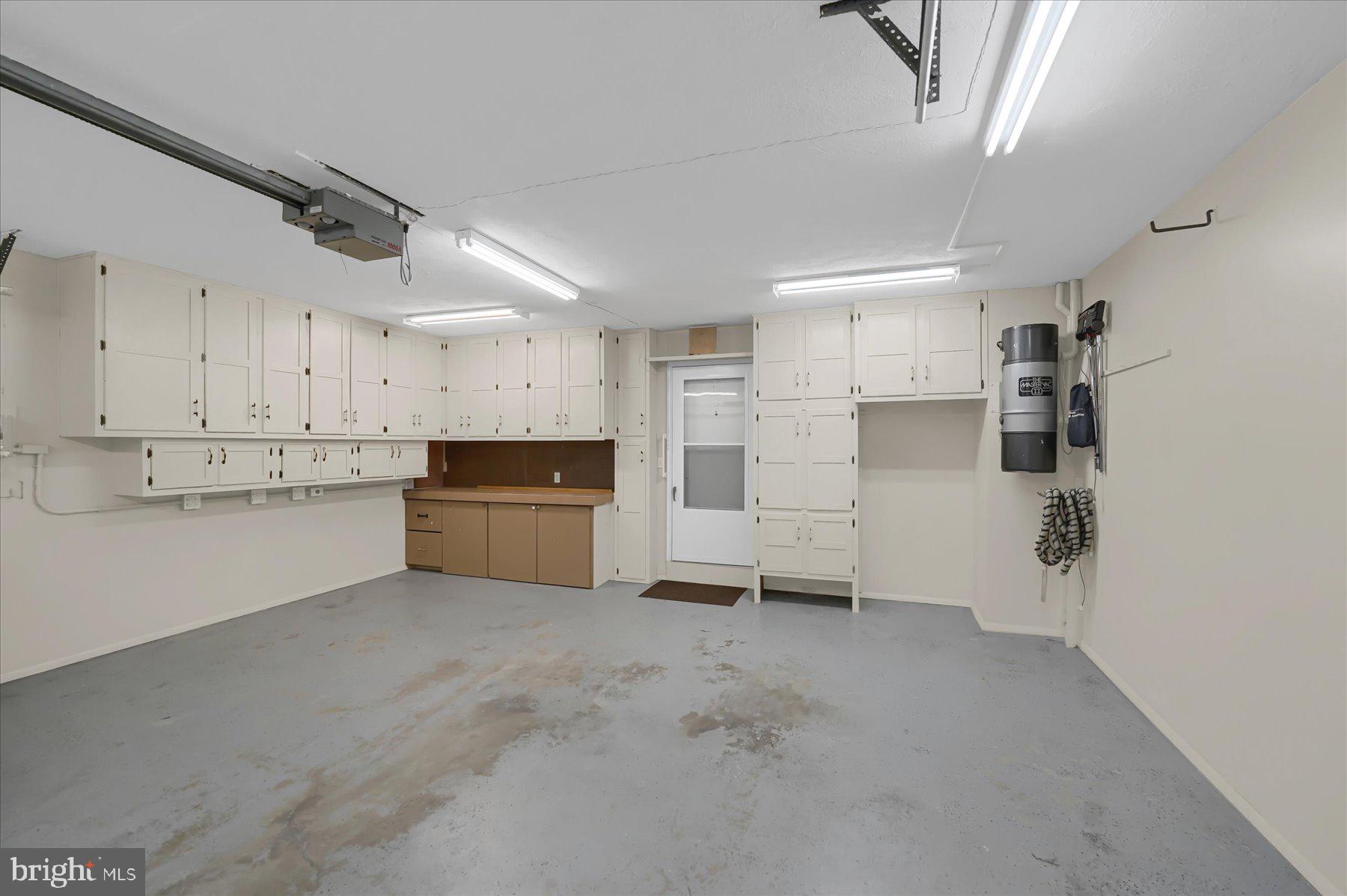 AARON VILLAGE - Residential