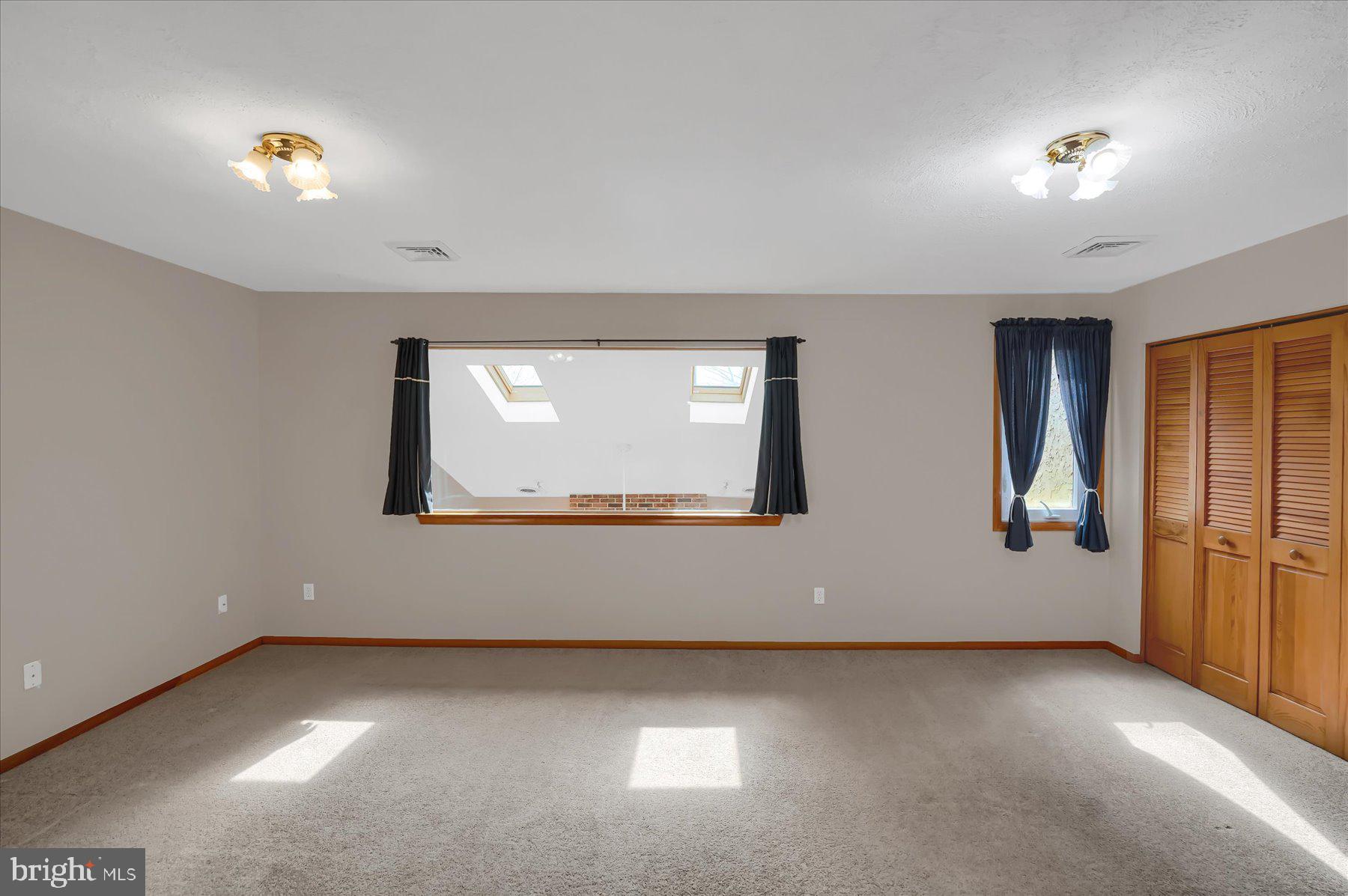 AARON VILLAGE - Residential