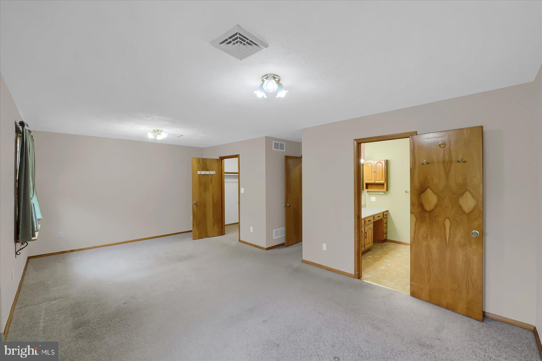 AARON VILLAGE - Residential